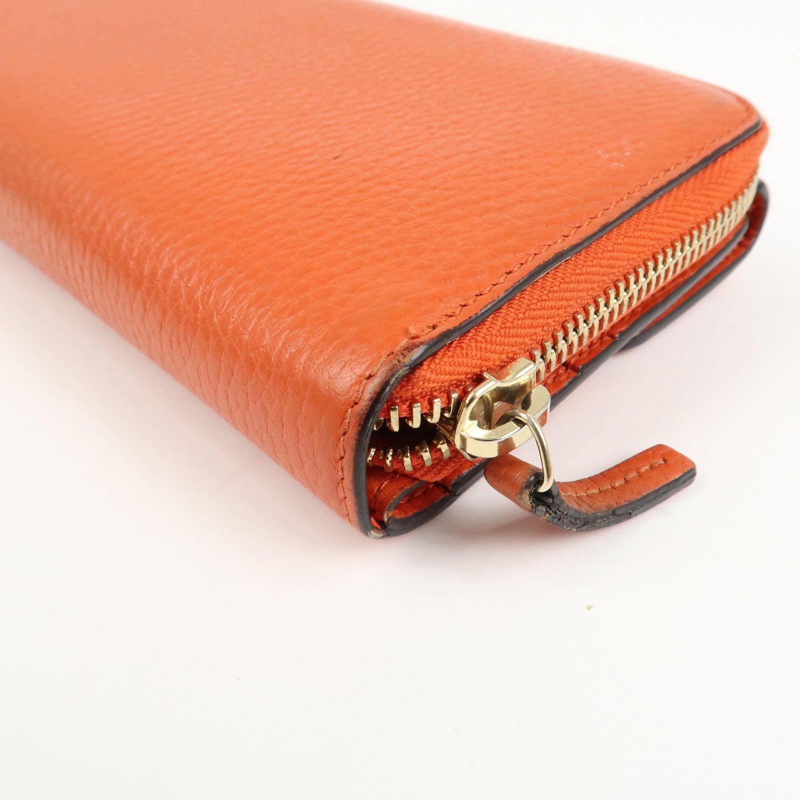 GUCCI Interlocking G Leather Flap Round Zippy Long Wallet 449397