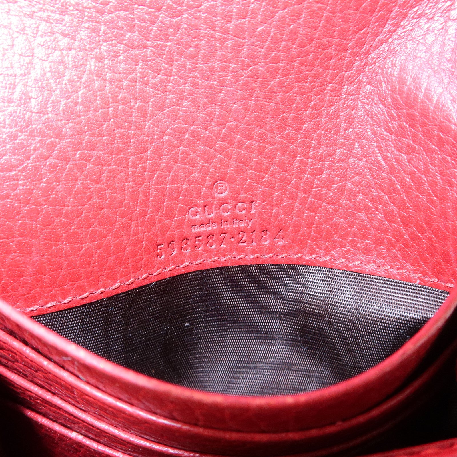 GUCCI GG Marmont Leather Mudium Compact Wallet Red 598587