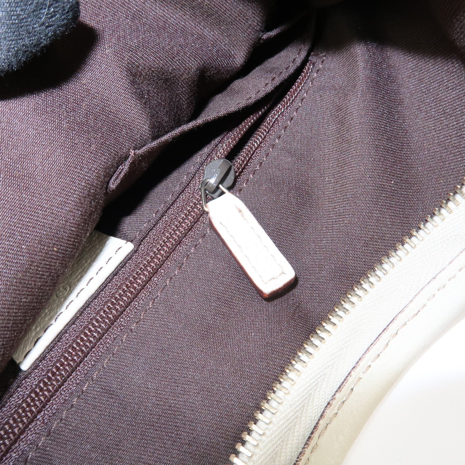 GUCCI Abbey GG Canvas Leather Shoulder Bag Brown Ivory 130738