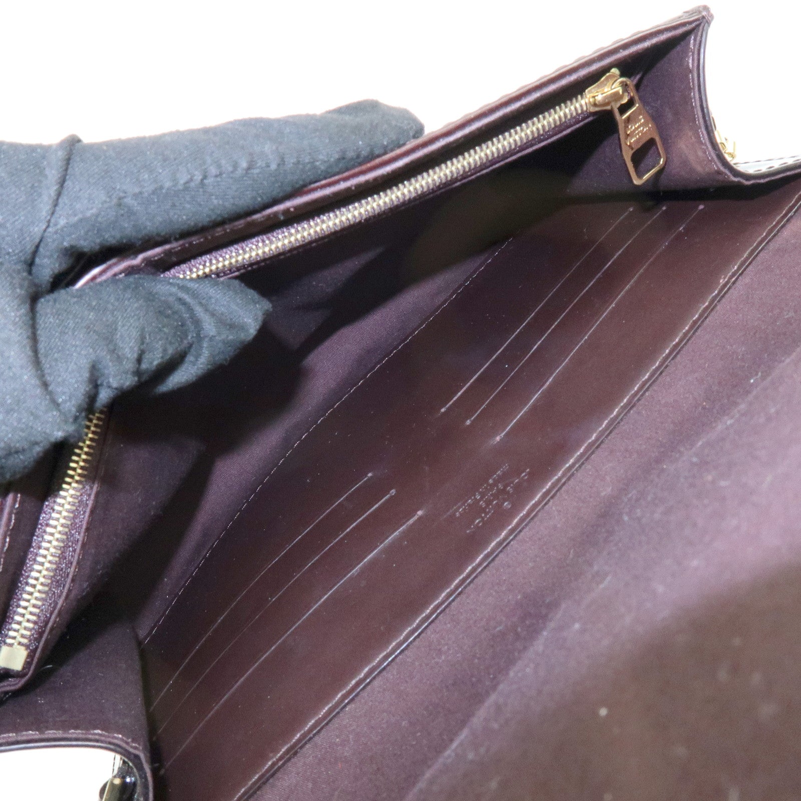 Louis Vuitton Monogram Vernis クラッチ アナ Style Amarante M90093