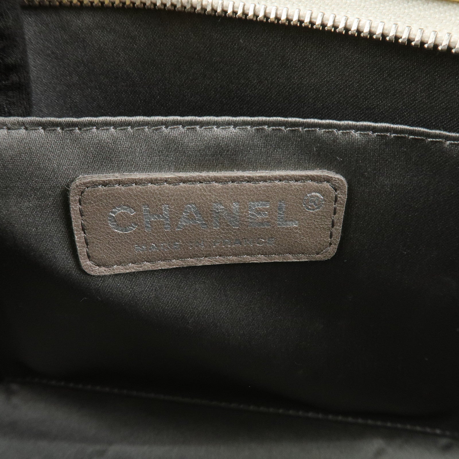 CHANEL Icon Line Patent Leather Chain Shoulder Bag Yellow A37156