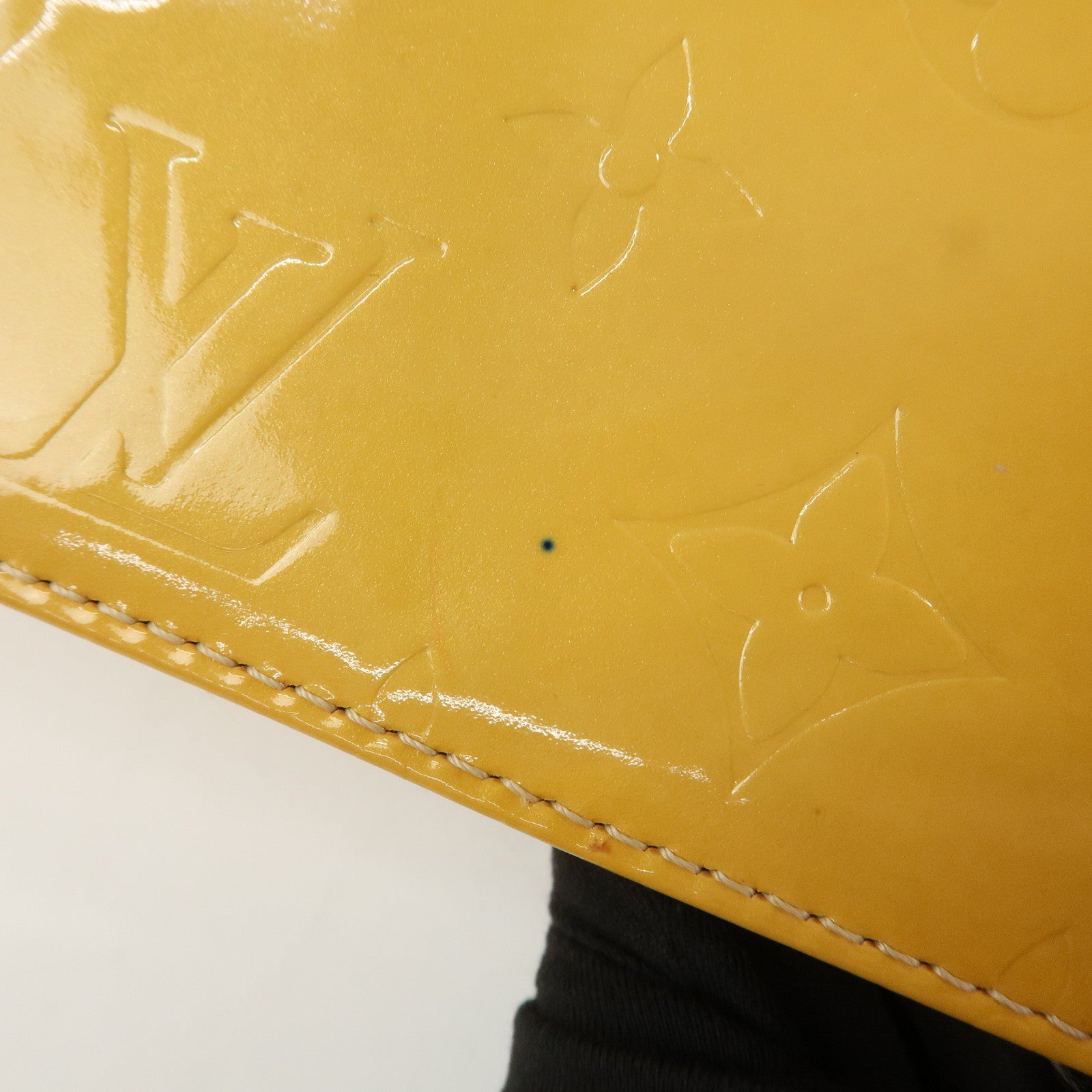 Louis Vuitton Monogram Vernis Lexington Accessoires Pouch M91010