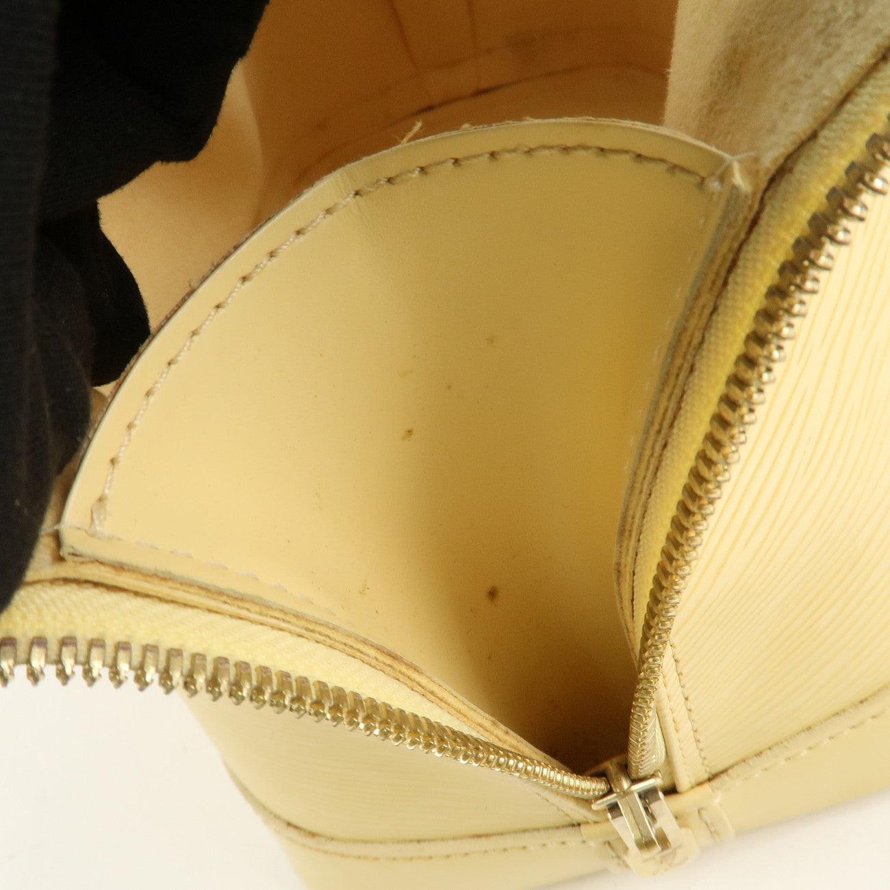 Louis Vuitton Epi Leather Alma Hand Bag Vanilla M5214A Used
