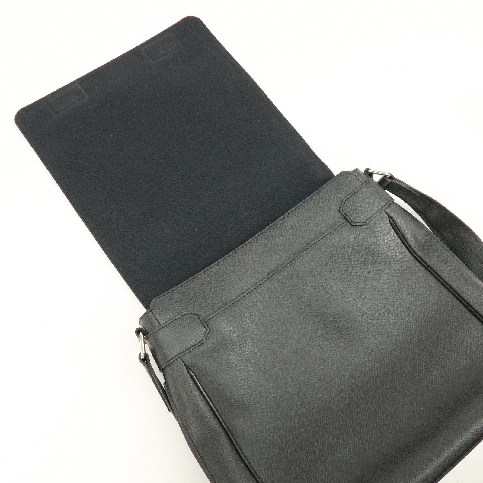 Louis Vuitton Taiga Leather Romain Shoulder Bag Ardoise M32852