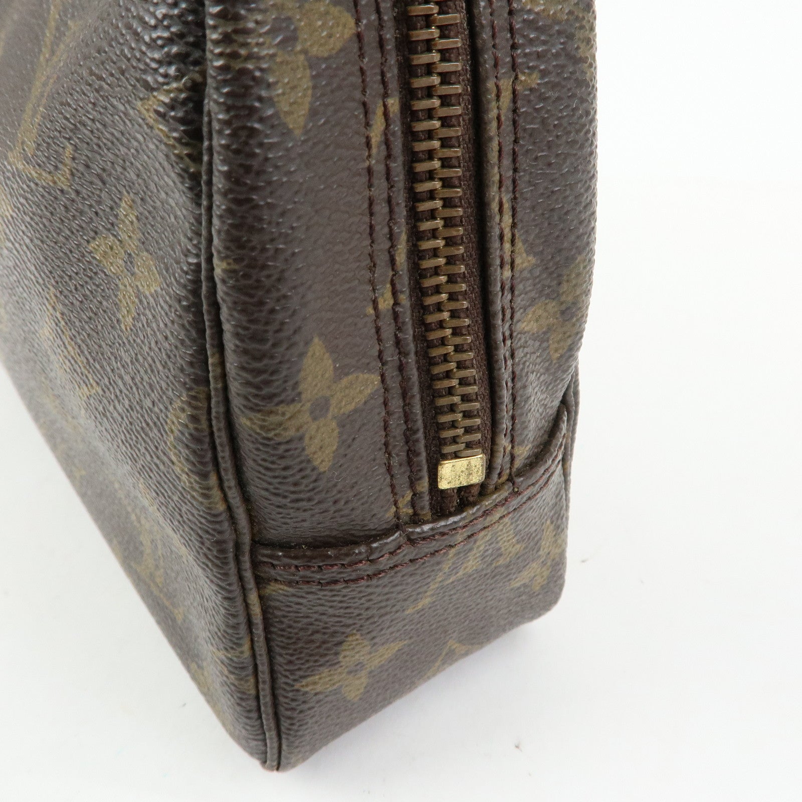 Louis Vuitton Monogram Trousse Toilette 23 Pouch M47524