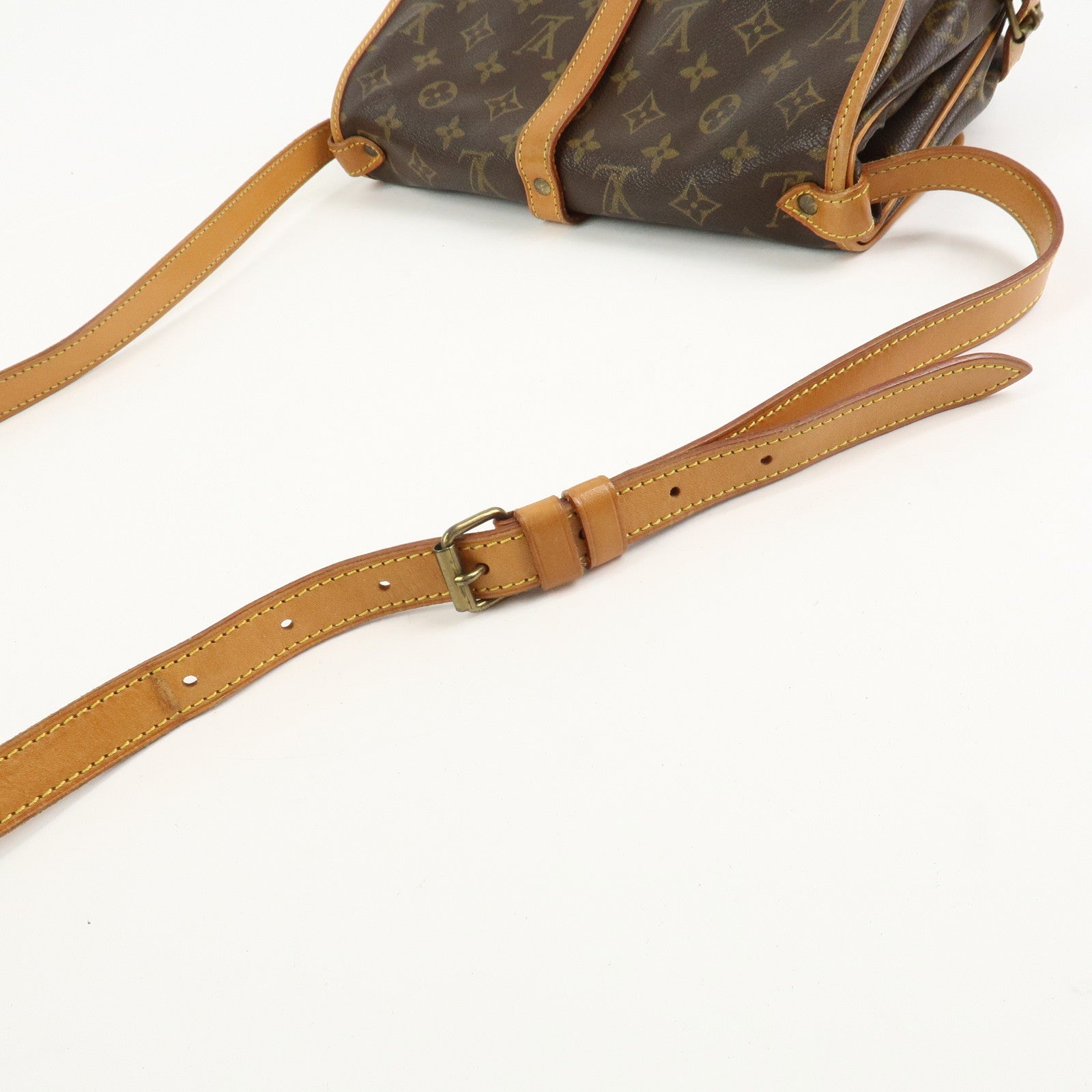 Louis Vuitton Monogram Saumur 30 Shoulder Bag Brown M42256
