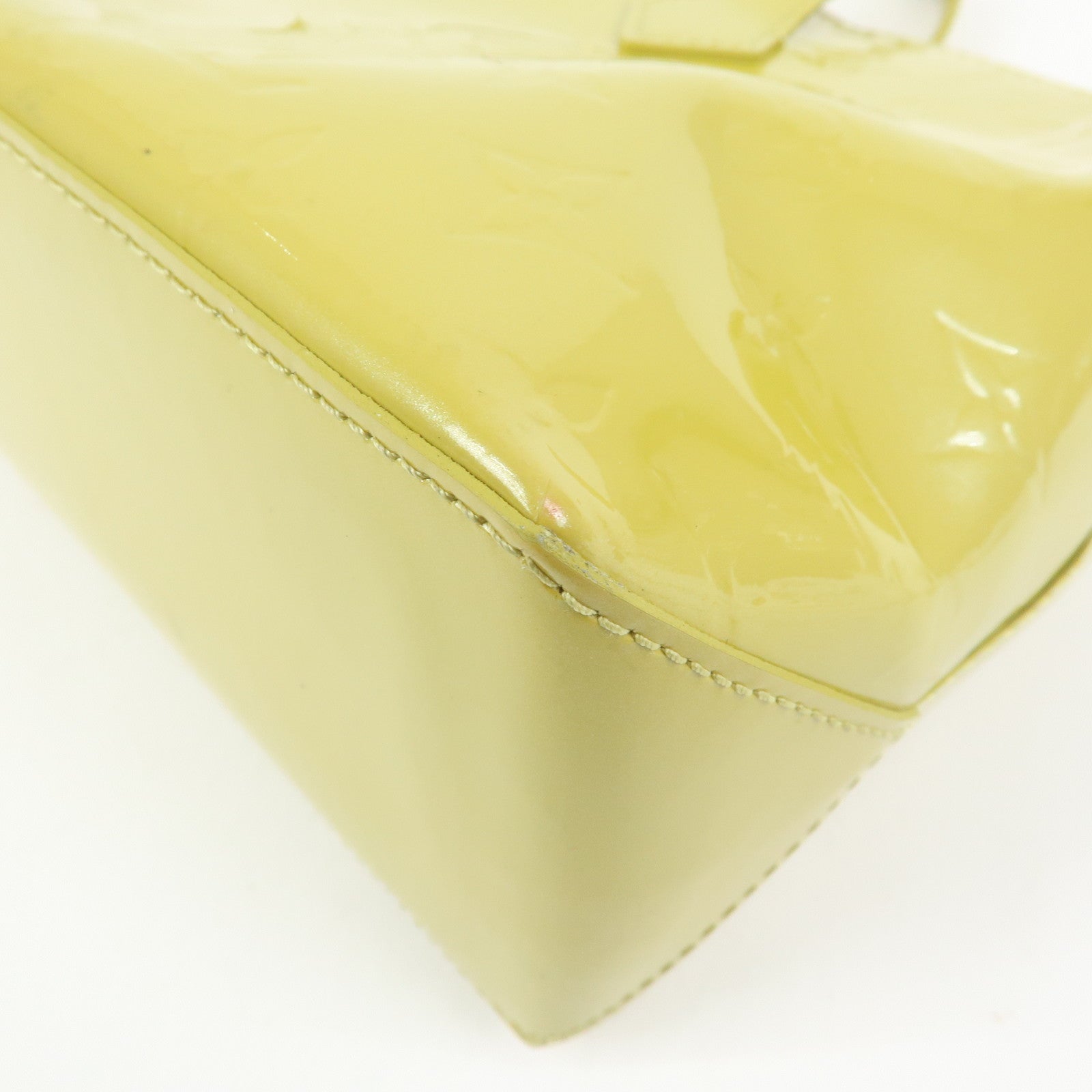 Louis Vuitton Monogram Vernis Wilshire PM Hand Bag Green M91643