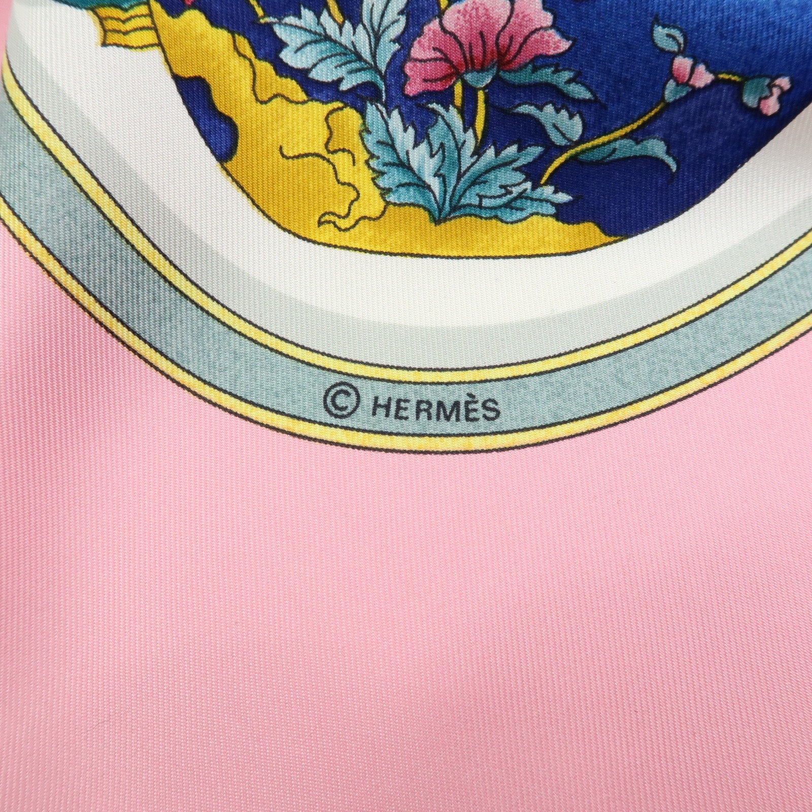 HERMES Carre 90 Silk 100% Pourvu qu'on ait l'ivresse Scarf Pink
