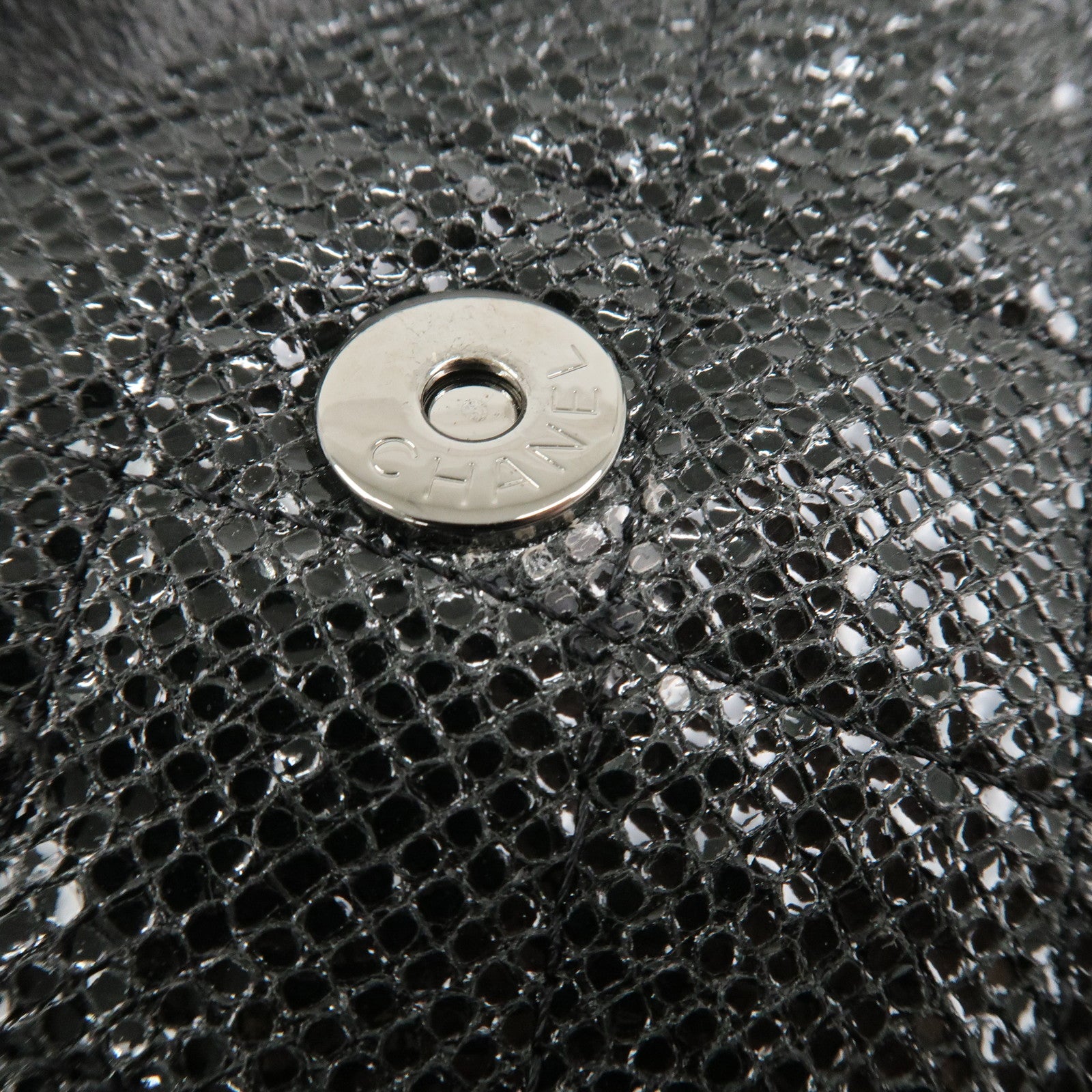 CHANEL Matelasse Leather Chain Shoulder Bag Black Silver Used