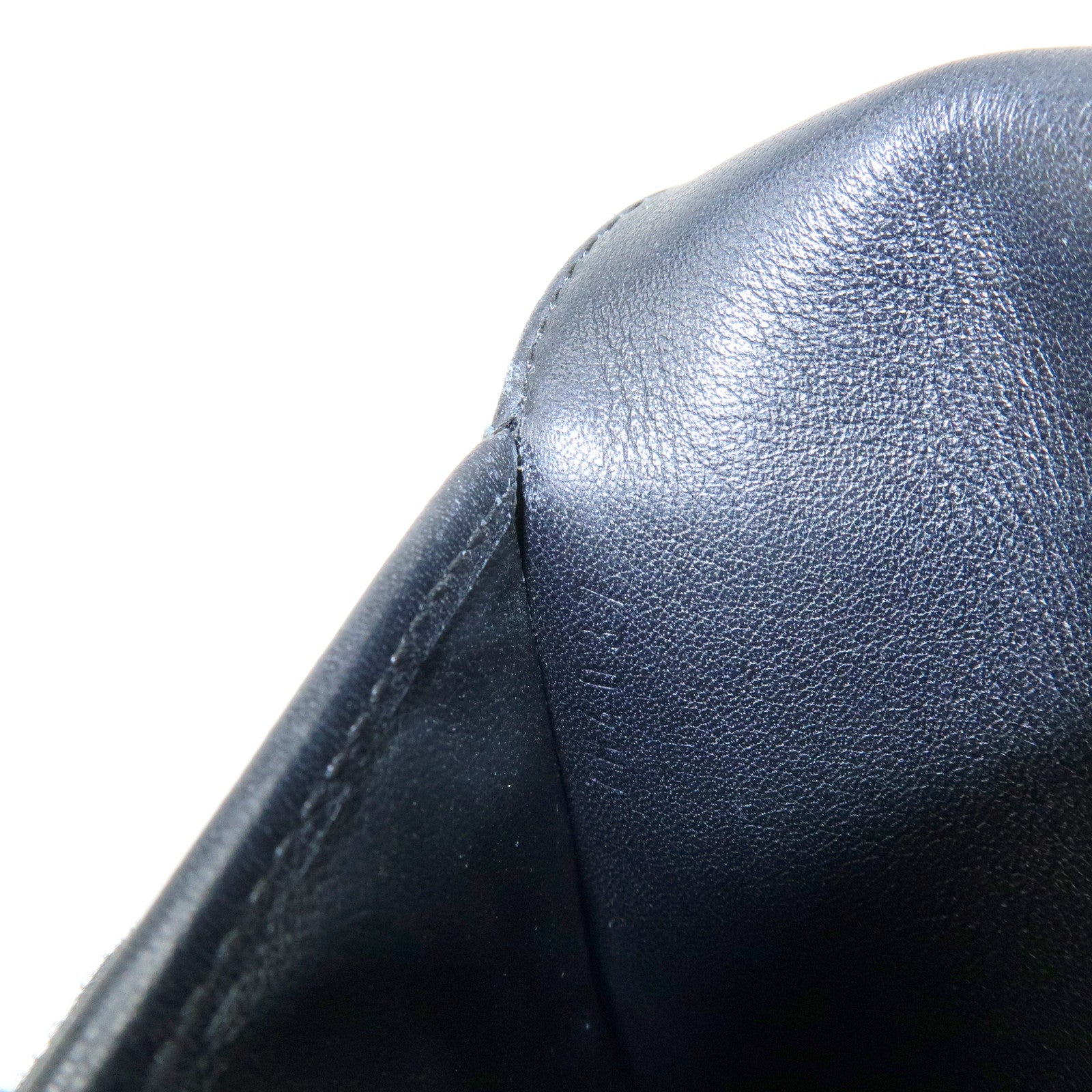 Louis Vuitton Monogram Mahina Portefeuille Amelia Wallet M95549