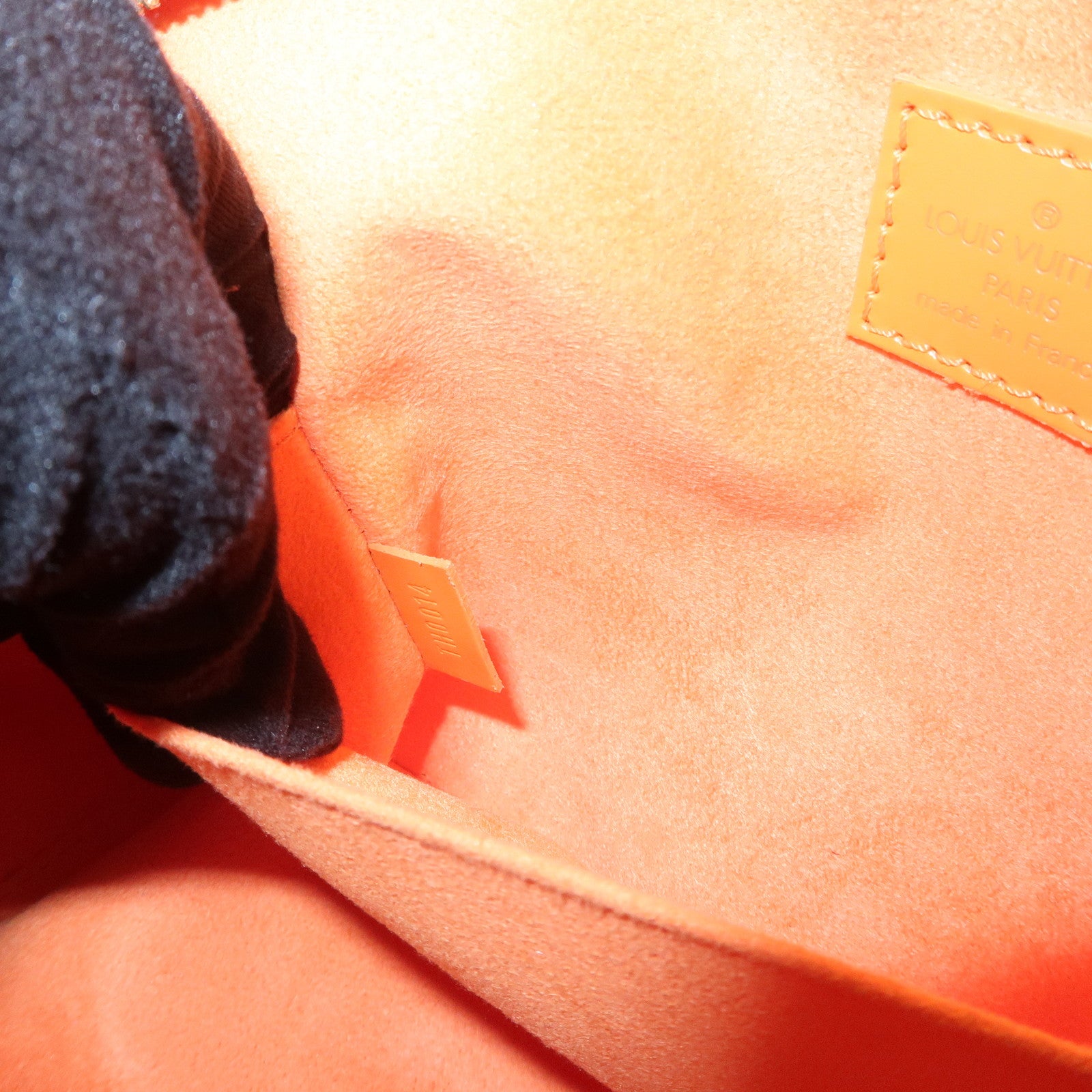 Louis Vuitton Epi Leather Jasmine Hand Bag Mandarin M5208H