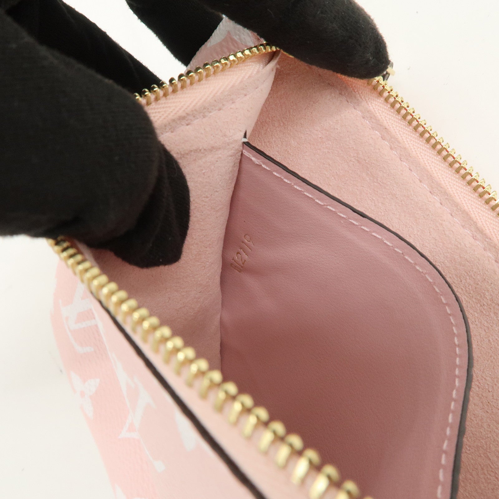 Louis Vuitton Monogram Giant Pochette Double Zip Pouch Rouge M67561