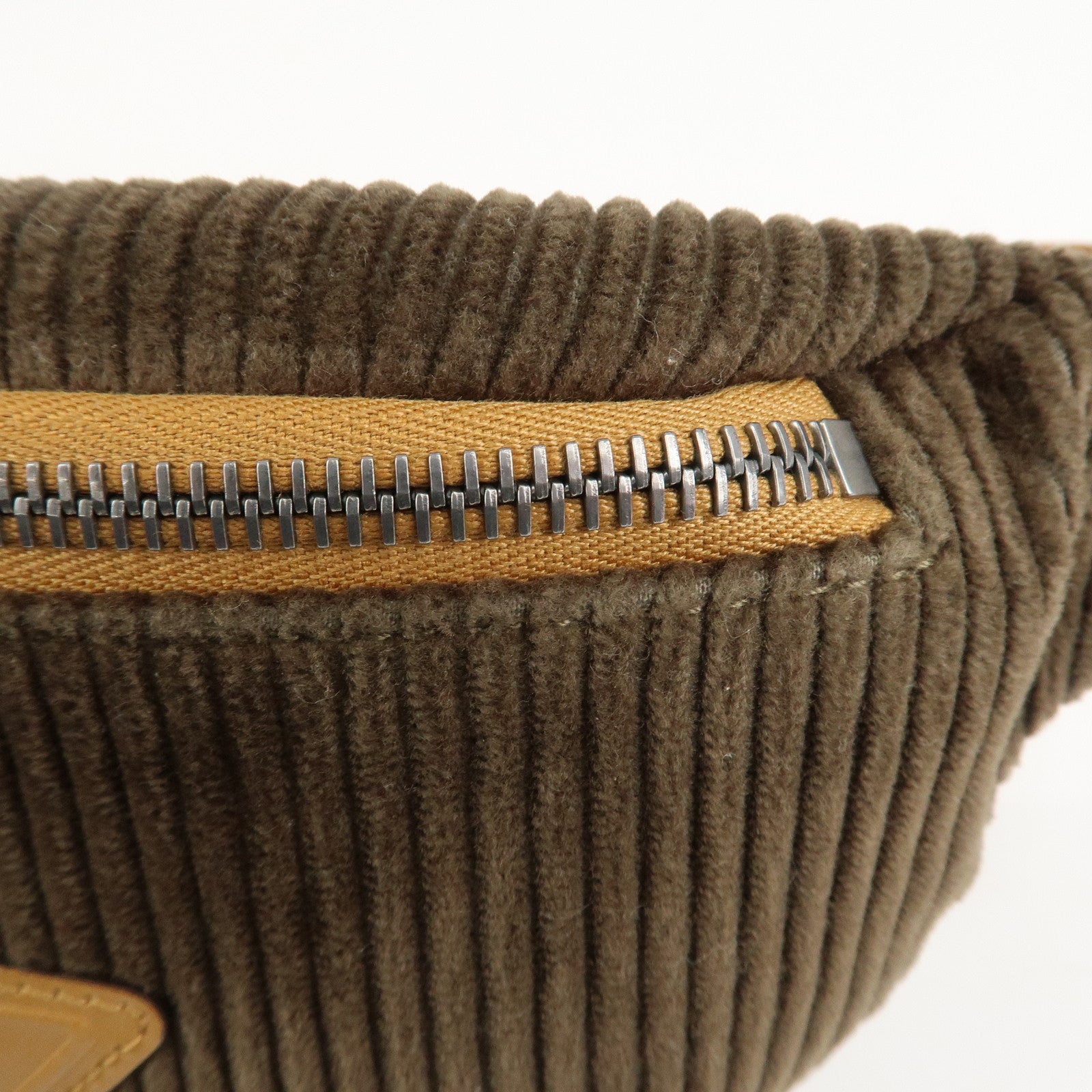 GUCCI Children's Corduroy Body Bag Waist Bag Brown Khaki 502095 Used