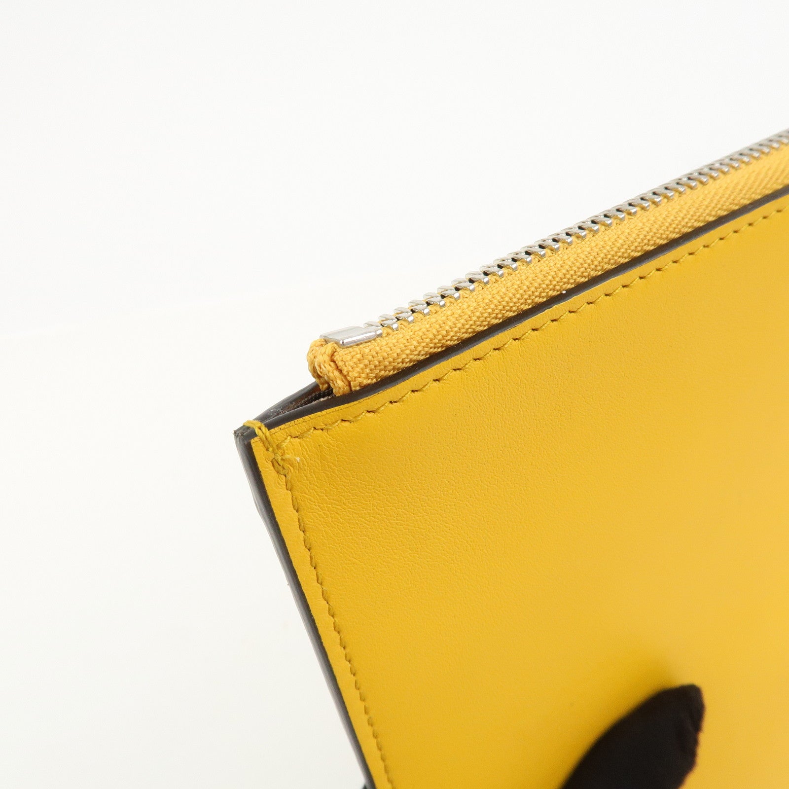 GUCCI GG Supreme Arabesque Leather Clutch Bag Beige Yellow 410810