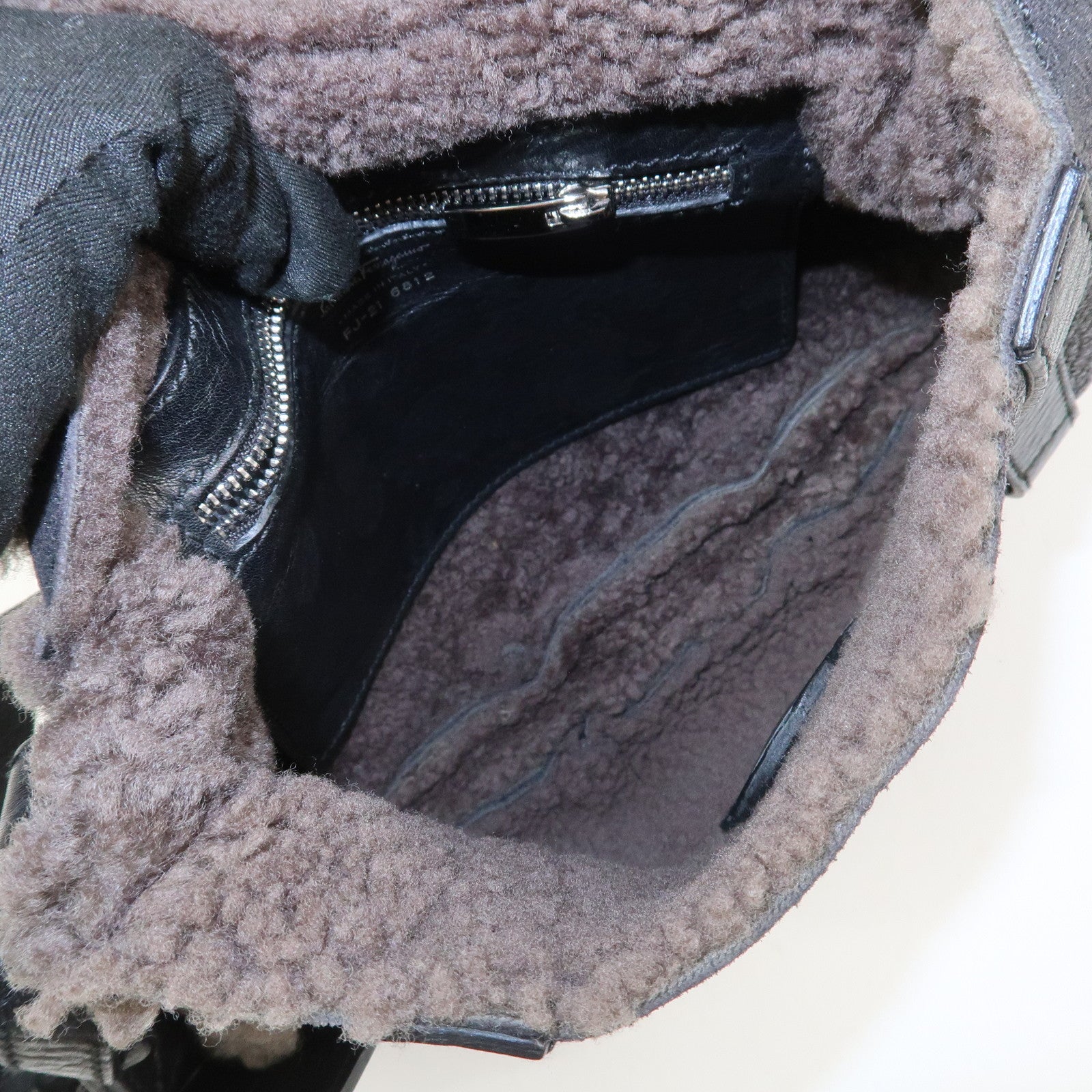 Ferragamo Gancini Mouton Leather Shoulder Bag Hand Bag Black