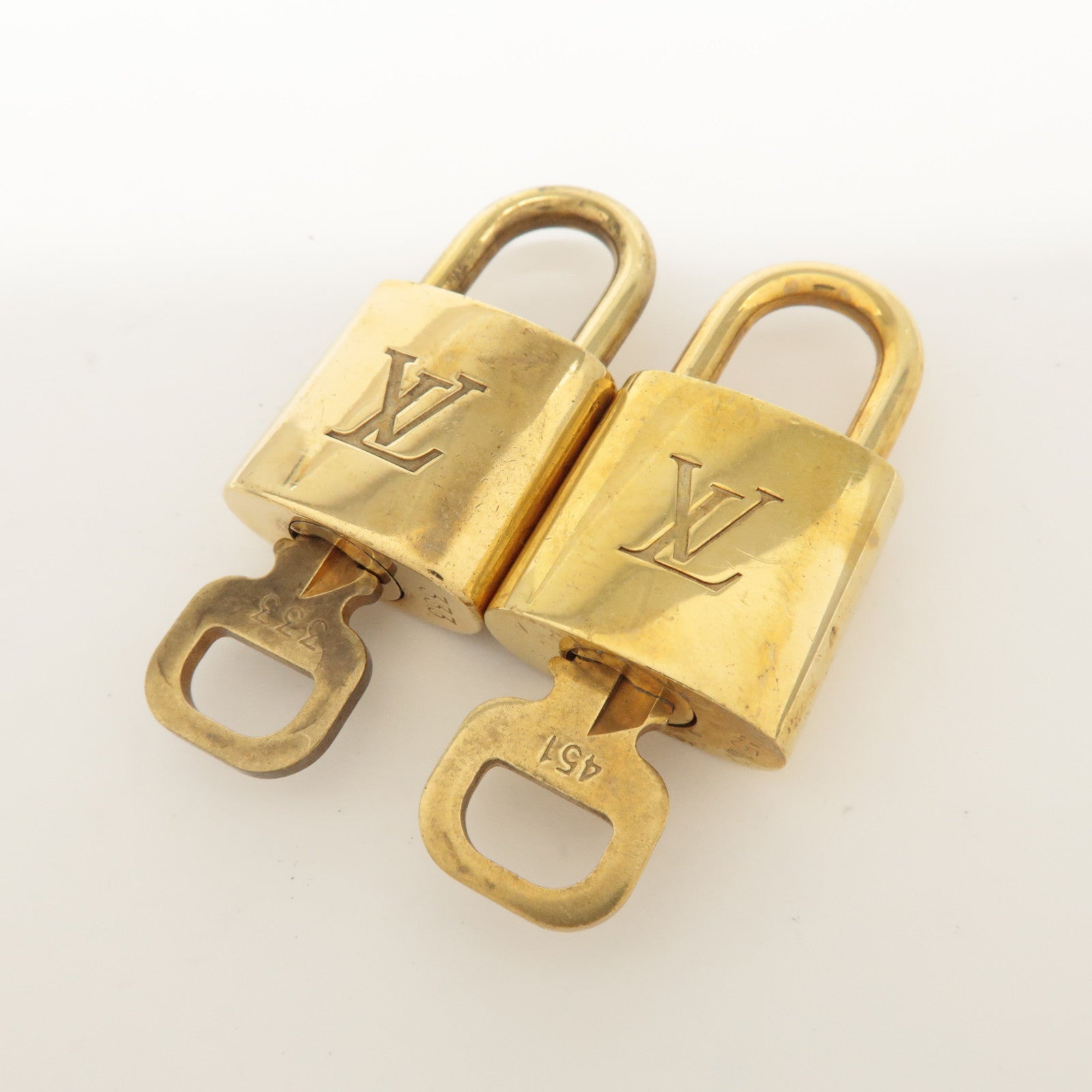 Louis Vuitton Set of 10 Lock & Key Cadena Key Lock Metal Gold