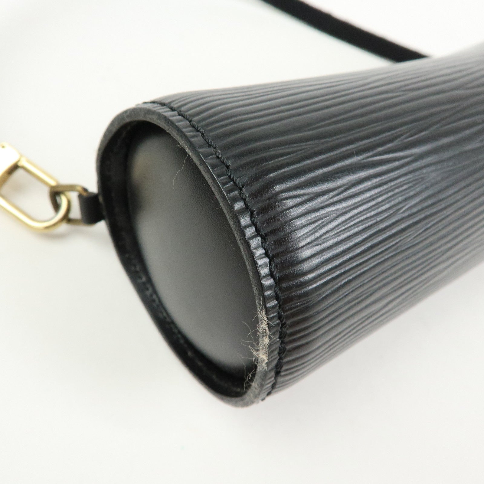 Louis Vuitton Epi Leather Mini Pouch For Soufflot Hand Bag Noir