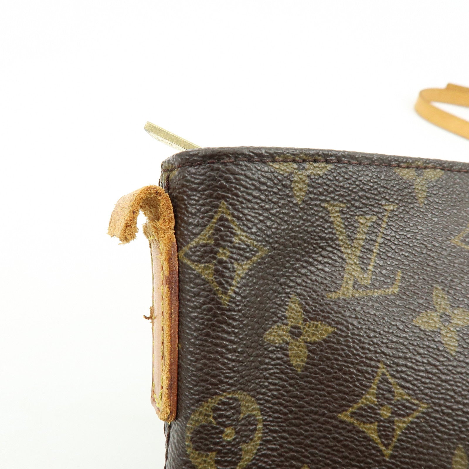 Louis Vuitton Monogram Trotteur Canvas Shoulder Bag Brown M51240