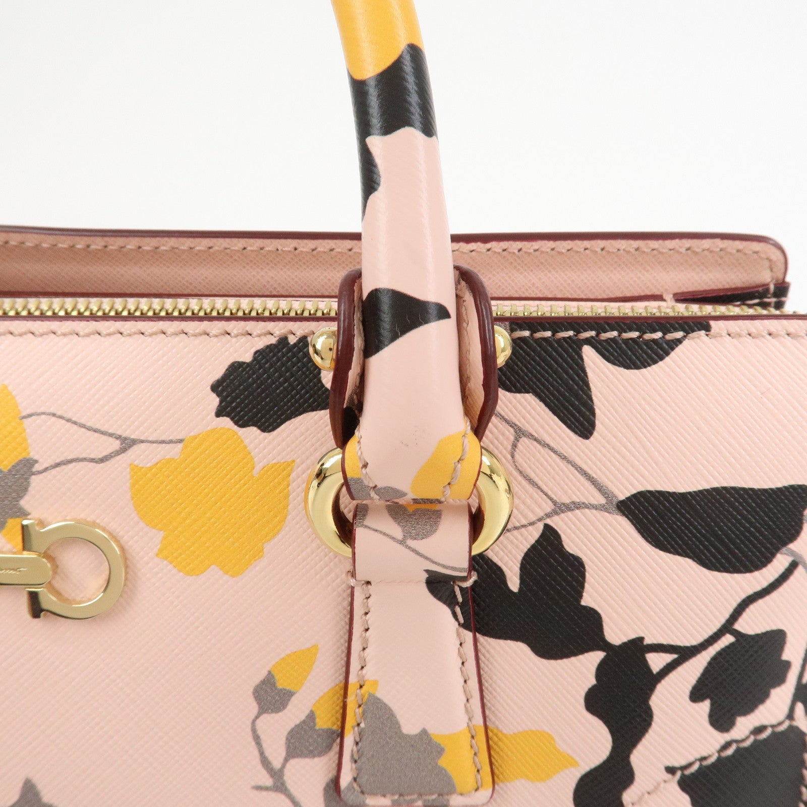 Ferragamo Gancini Leather 2Way Bag Hand Bag Shoulder Bag Light Pink