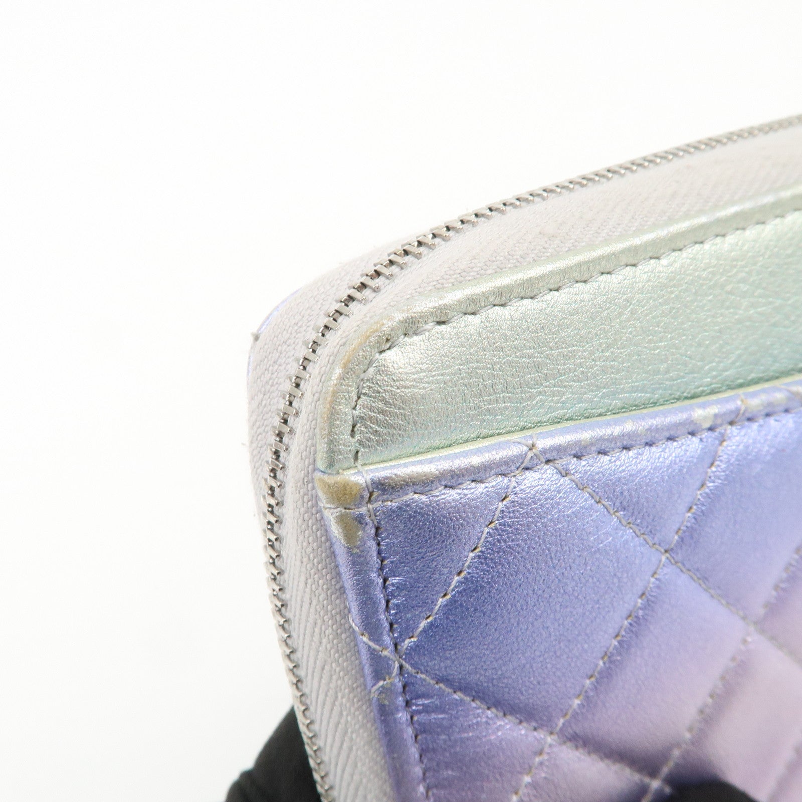 CHANEL COCO Mark Matelasse Leather Round Zippy Wallet Multicolor