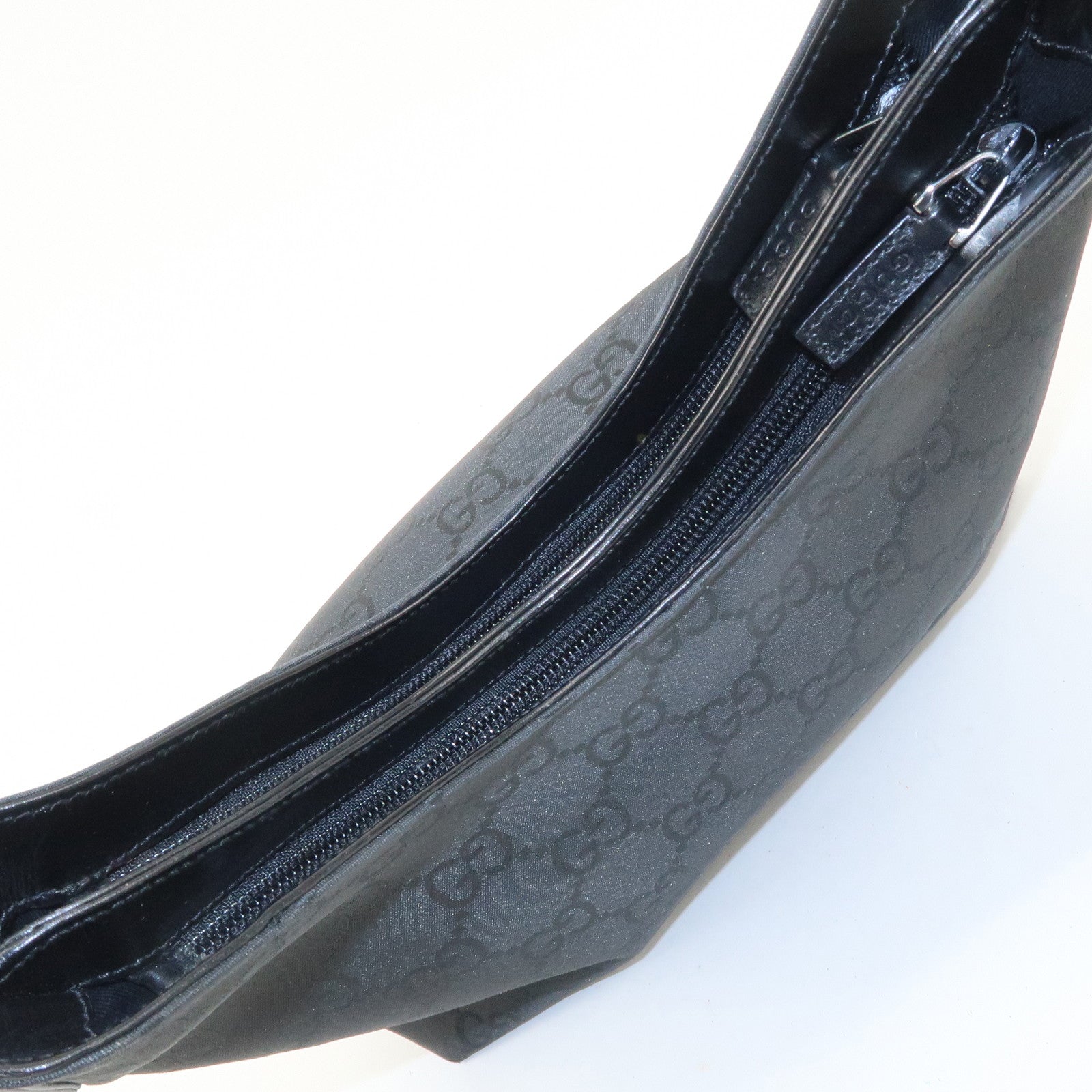 GUCCI GG Nylon Leather Shoulder Bag Hand Bag Silver HDW Black 31769 Used