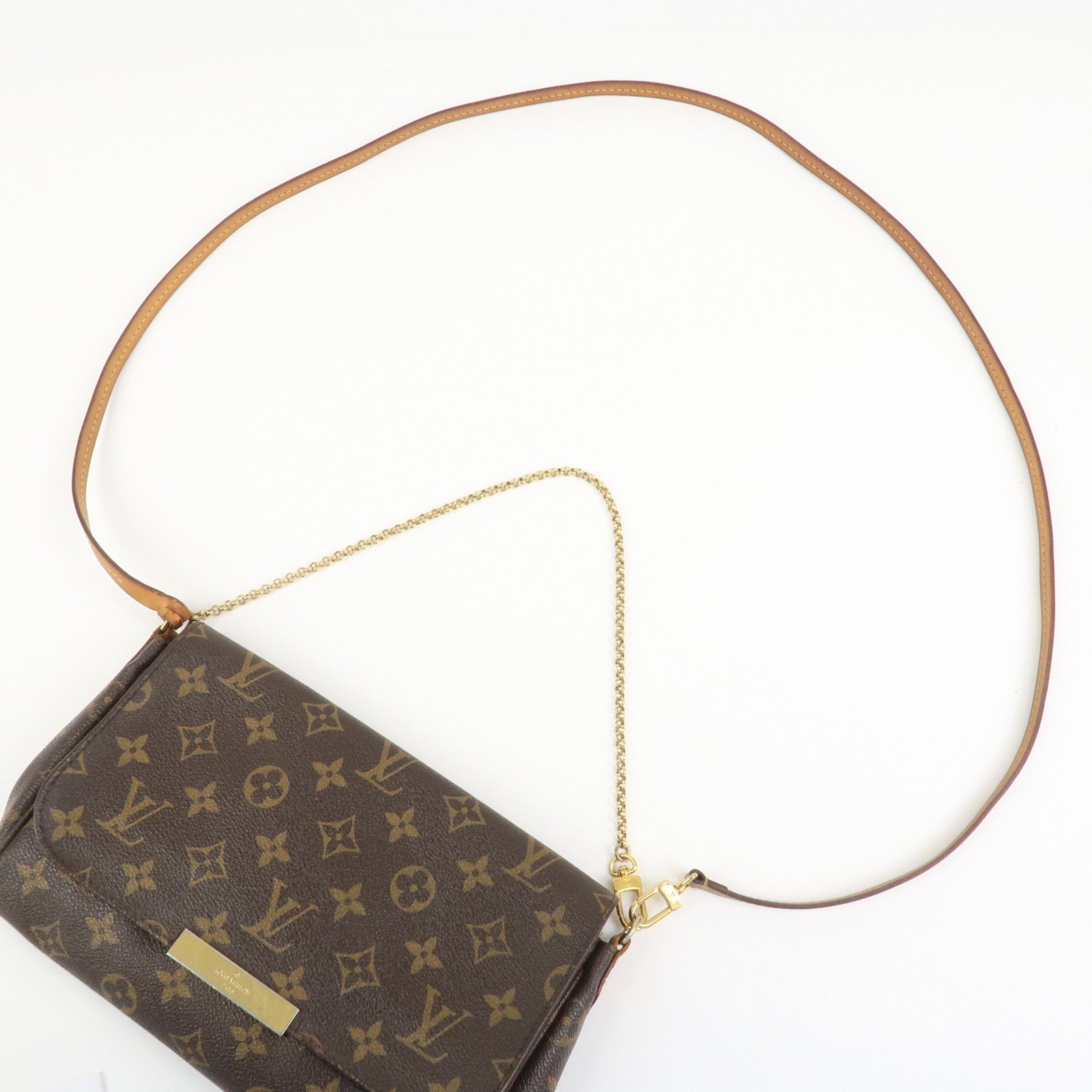 Louis Vuitton Monogram Favorite MM Shoulder Bag Brown M40718