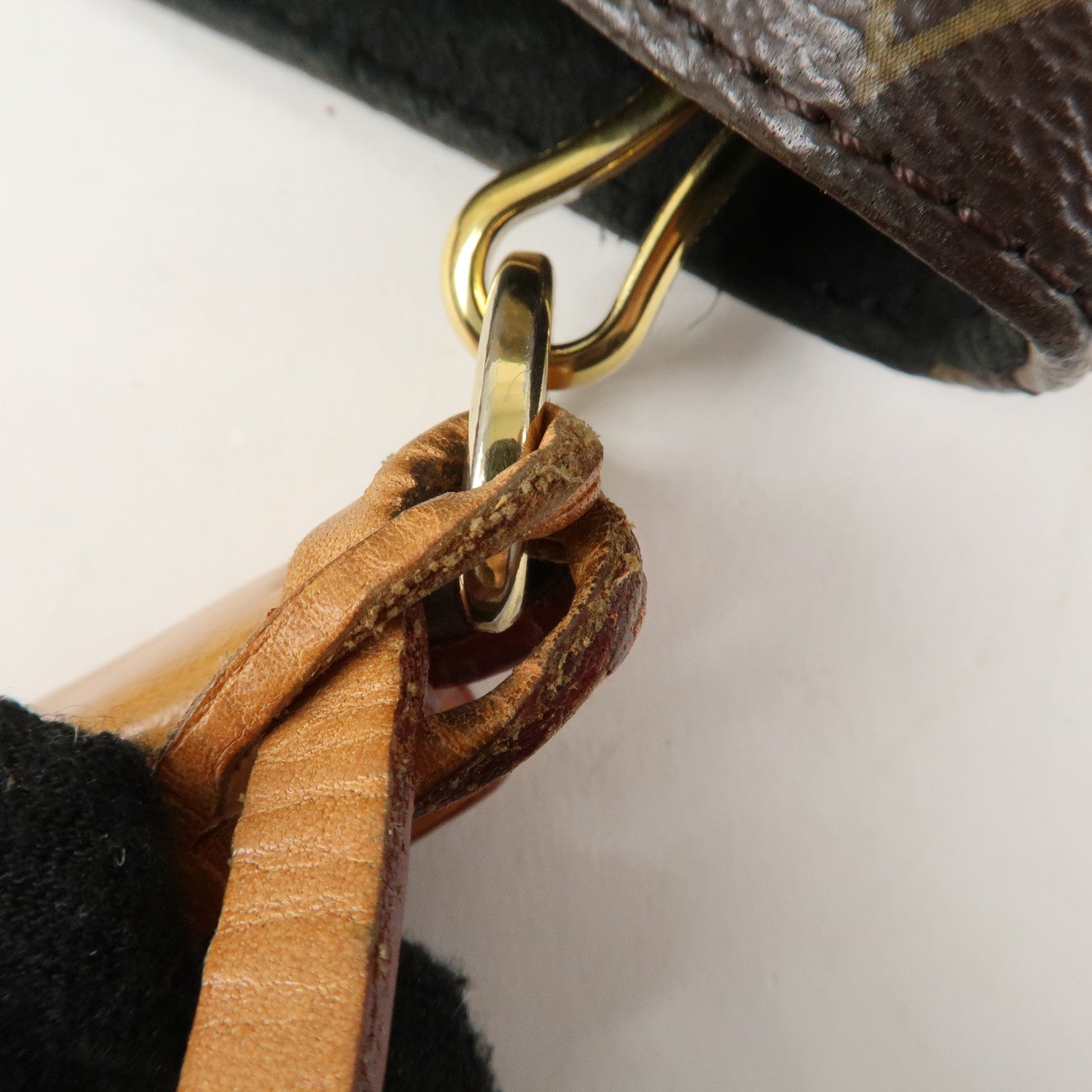 Louis Vuitton Monogram Gaia Shoulder Bag Brown M41621 Used