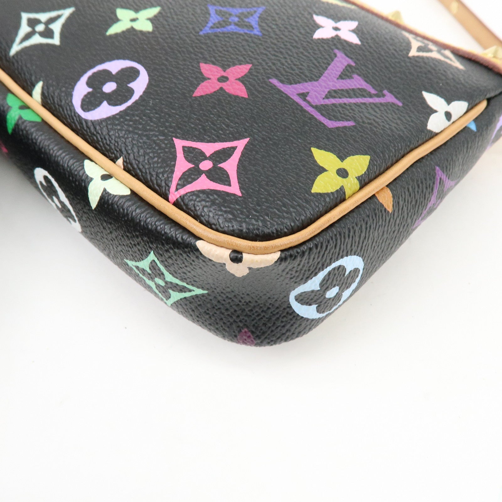 Louis Vuitton Monogram Multicolor Pochette Accessoires Noir M92648