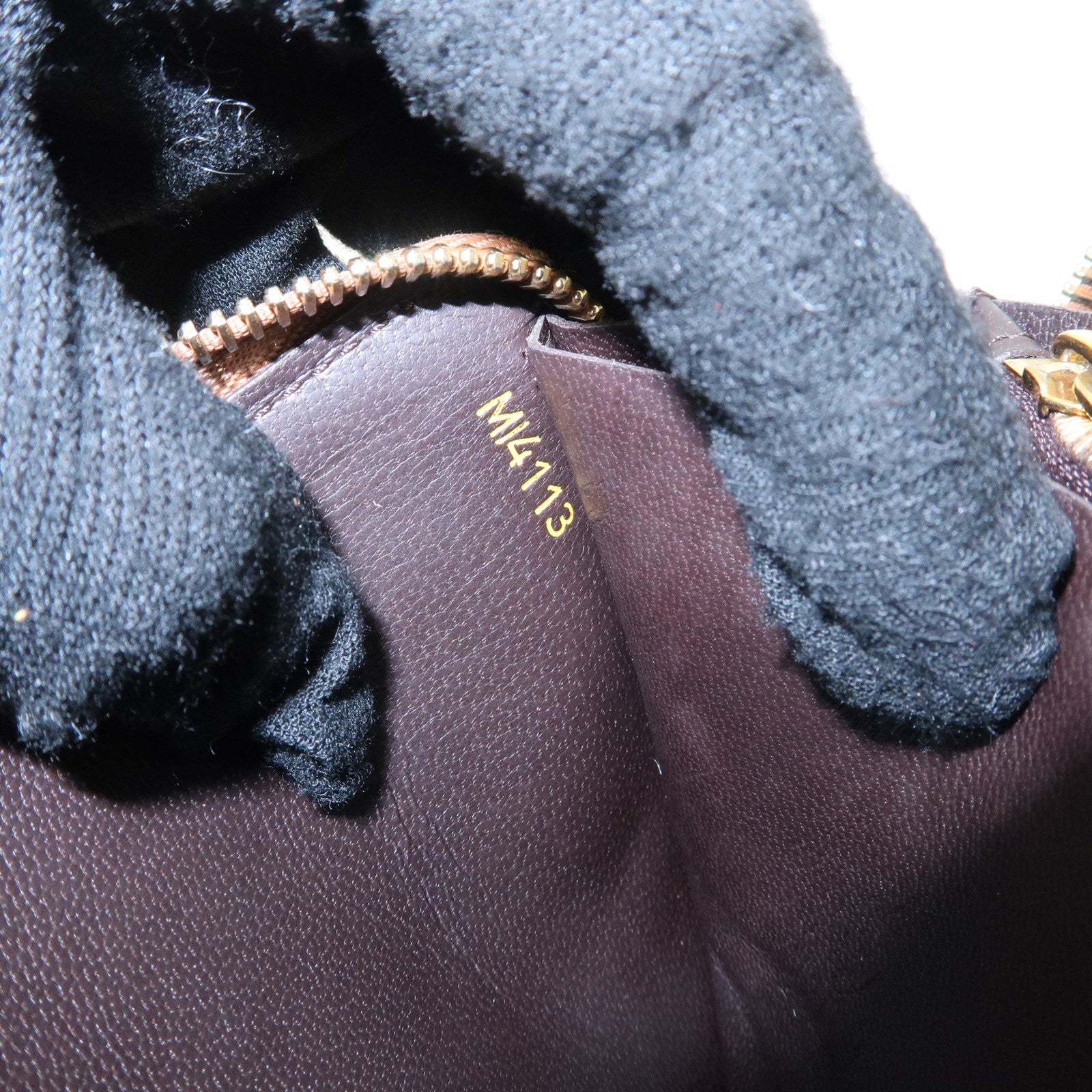 Louis Vuitton Parnassea Portefeuille Leather Round Zippy Wallet M58209 Used