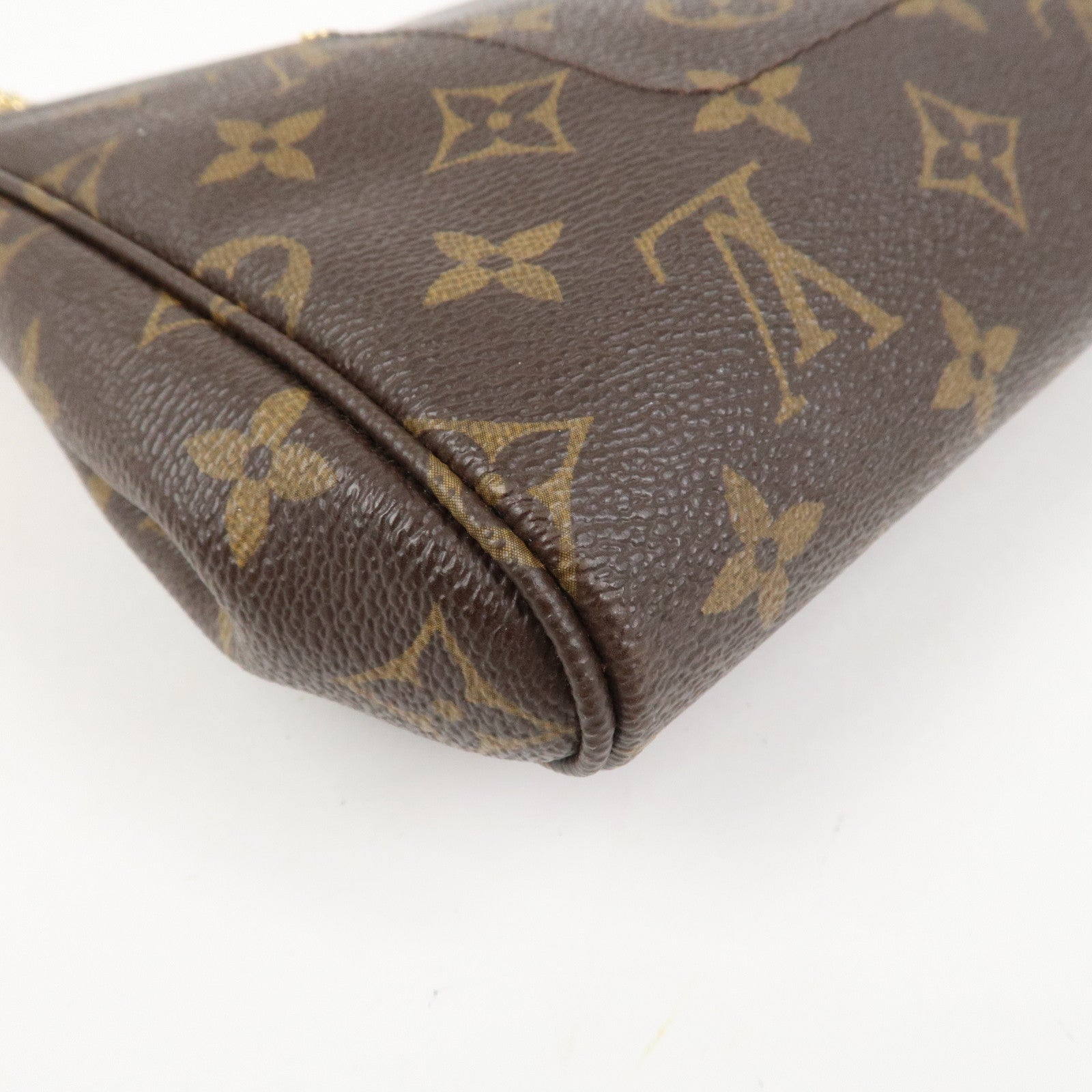 Louis Vuitton Monogram Favorite MM Shoulder Bag Brown M40718