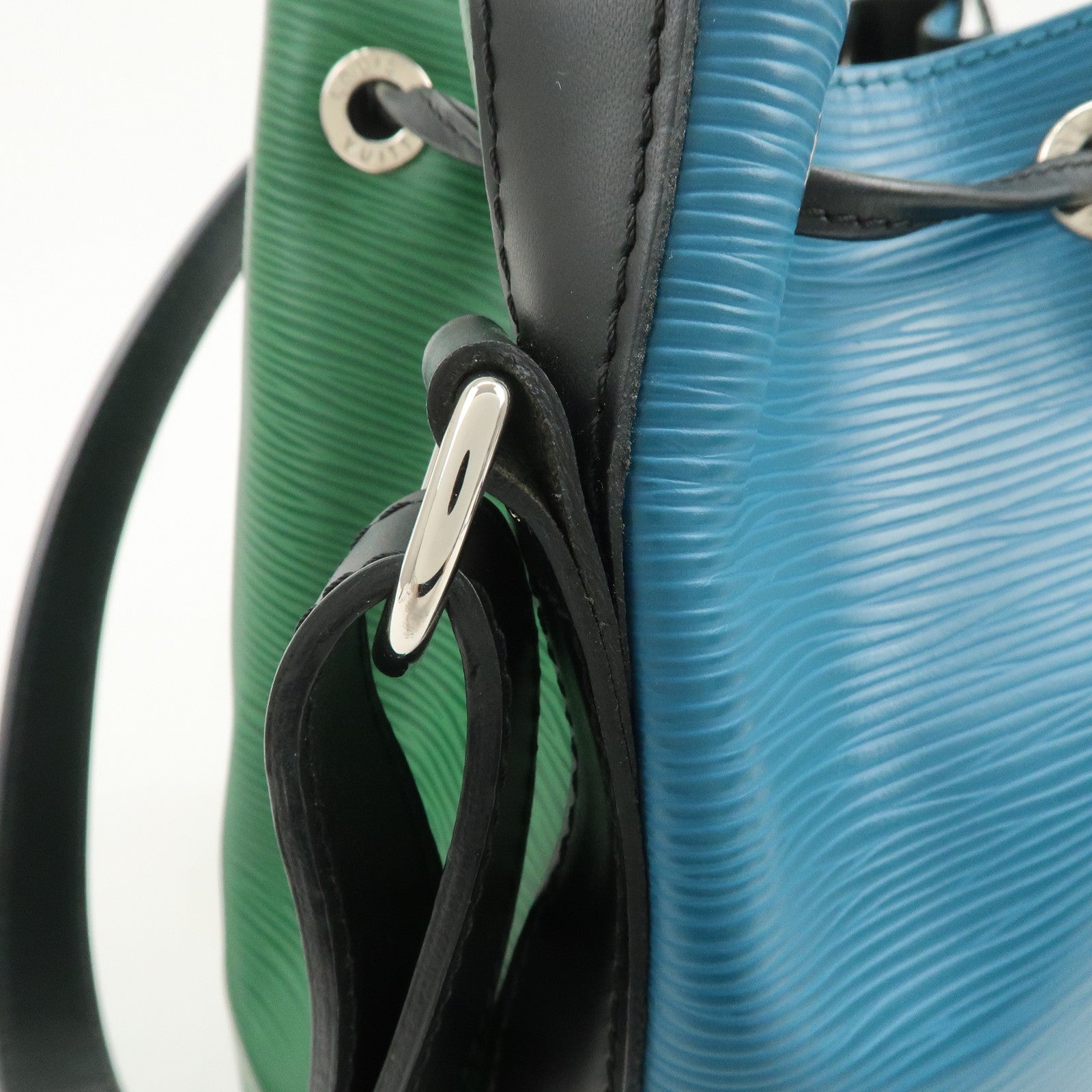 Louis Vuitton Epi Petit Noe Tricolor Leather Shoulder Bag M40880