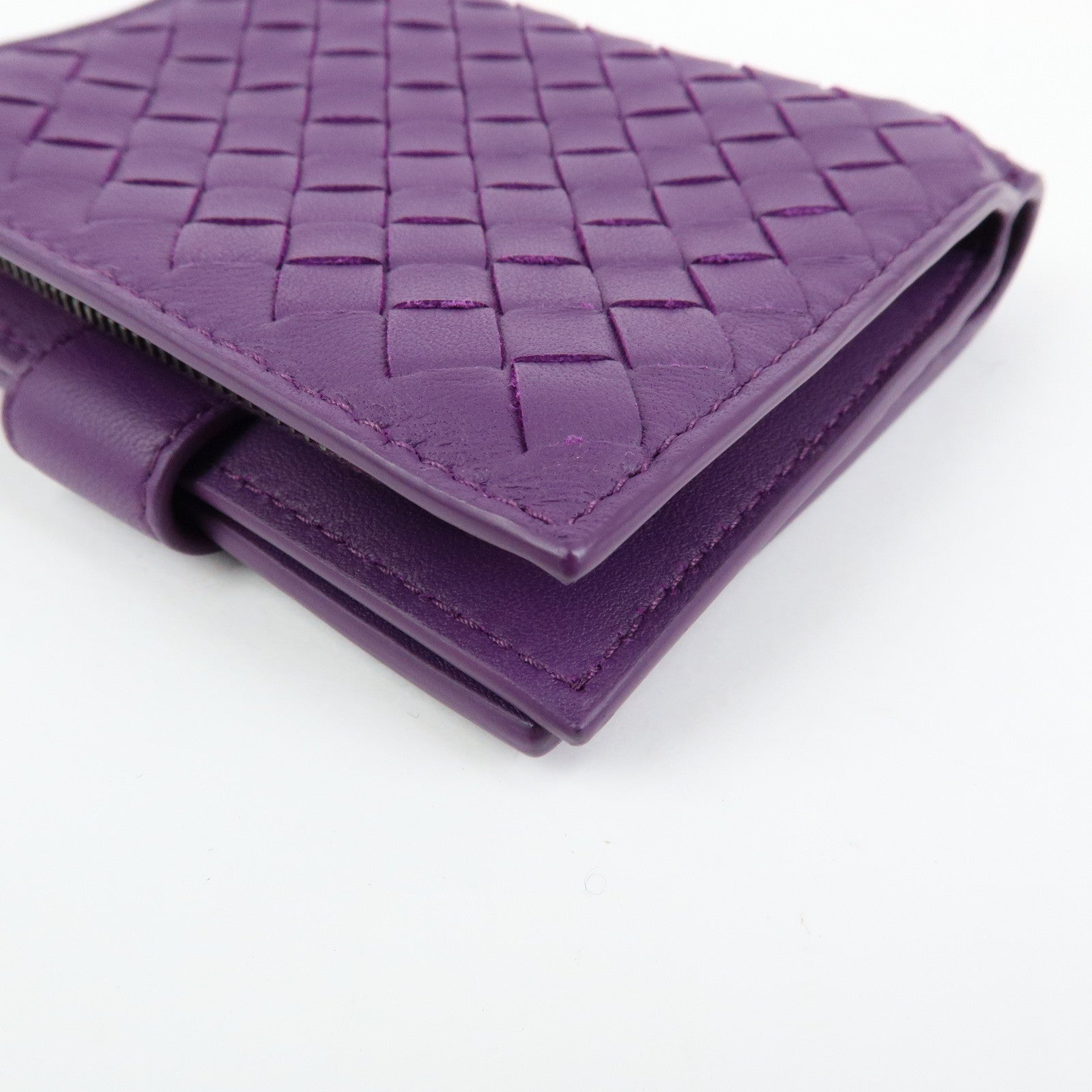 BOTTEGA VENETA Intrecciato Leather Bi-fold Comact Wallet Purple