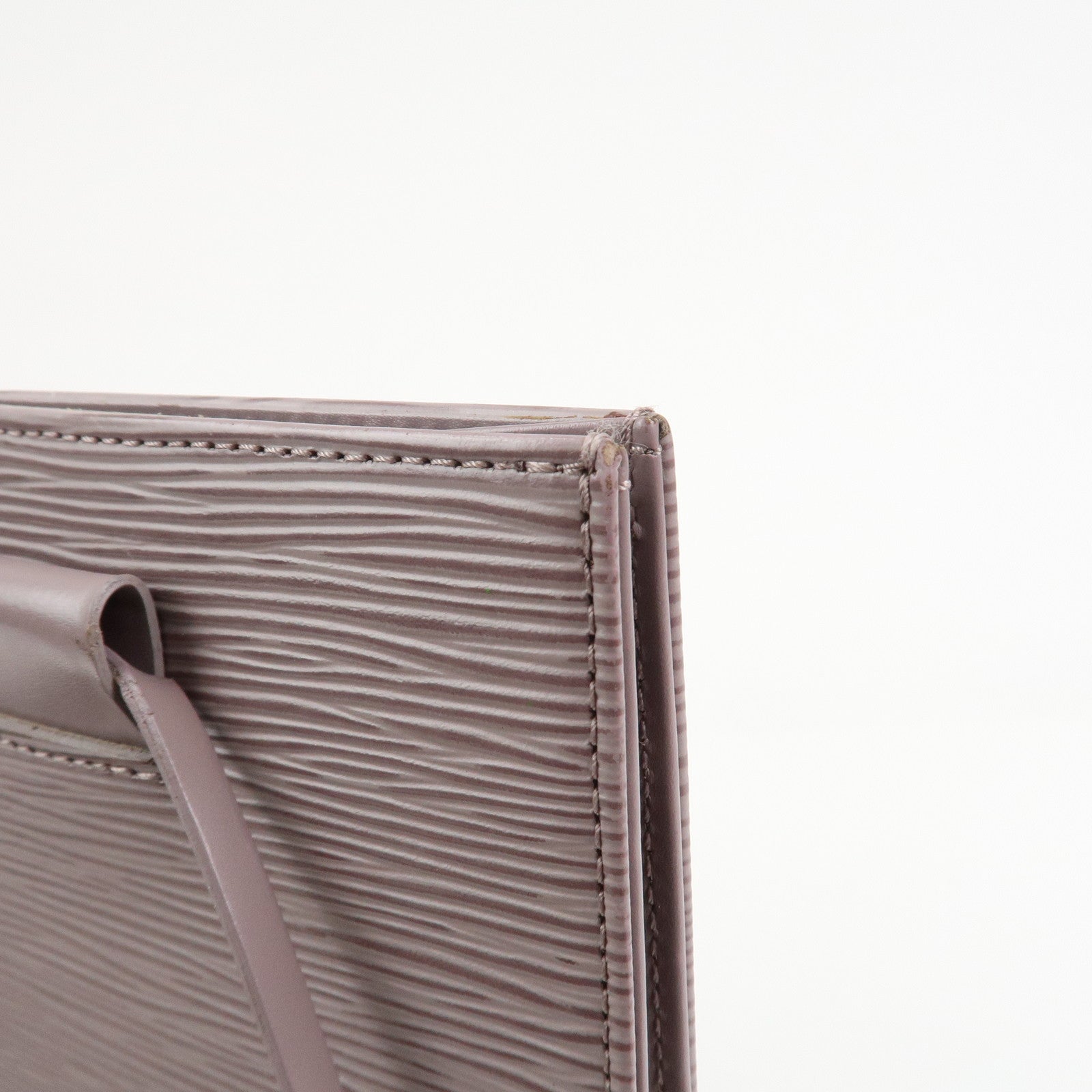 Louis Vuitton Epi Croisette PM Shoulder Bag Lilac M5249B