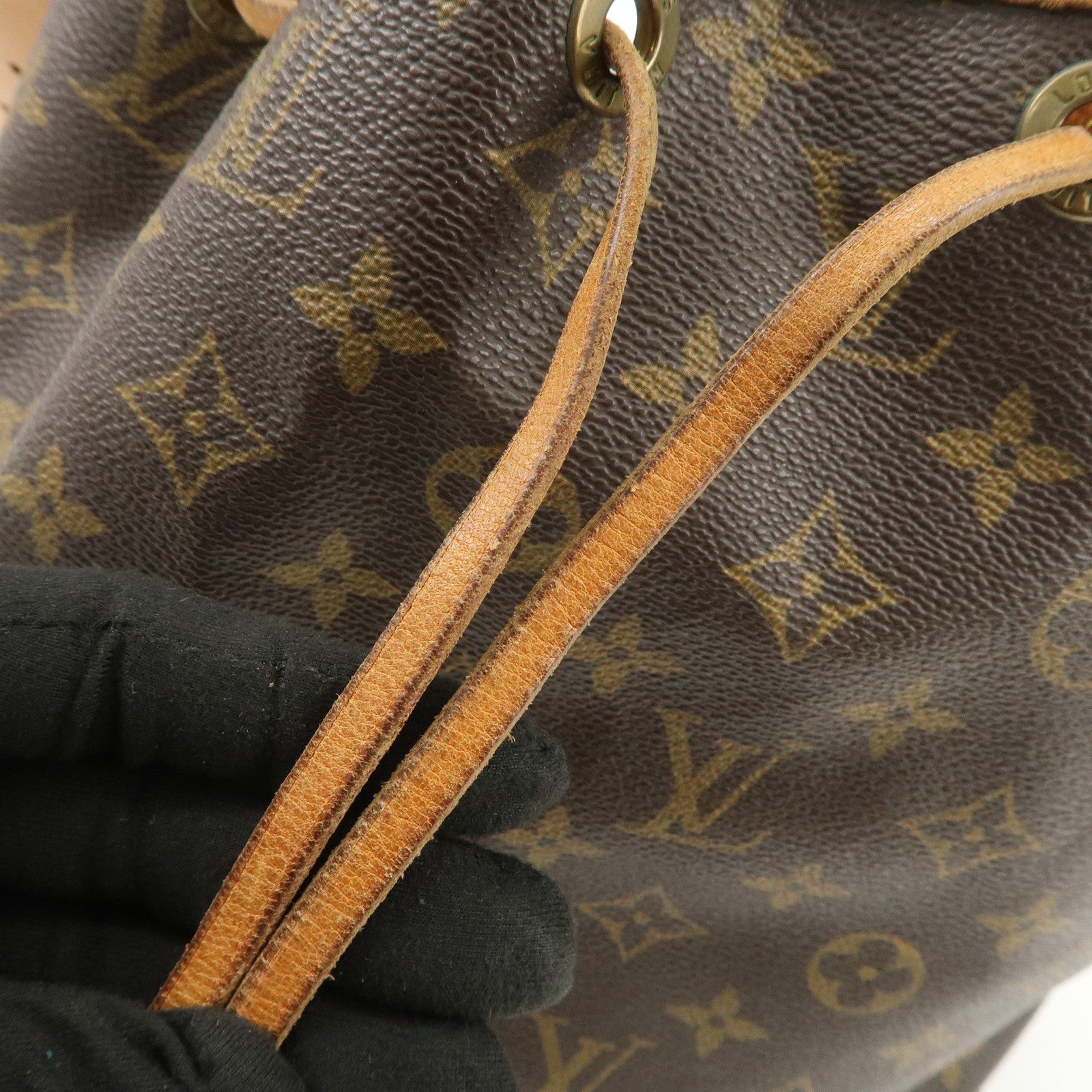 Louis Vuitton Monogram Canvas Petit Noe Shoulder Bag Brown M42226