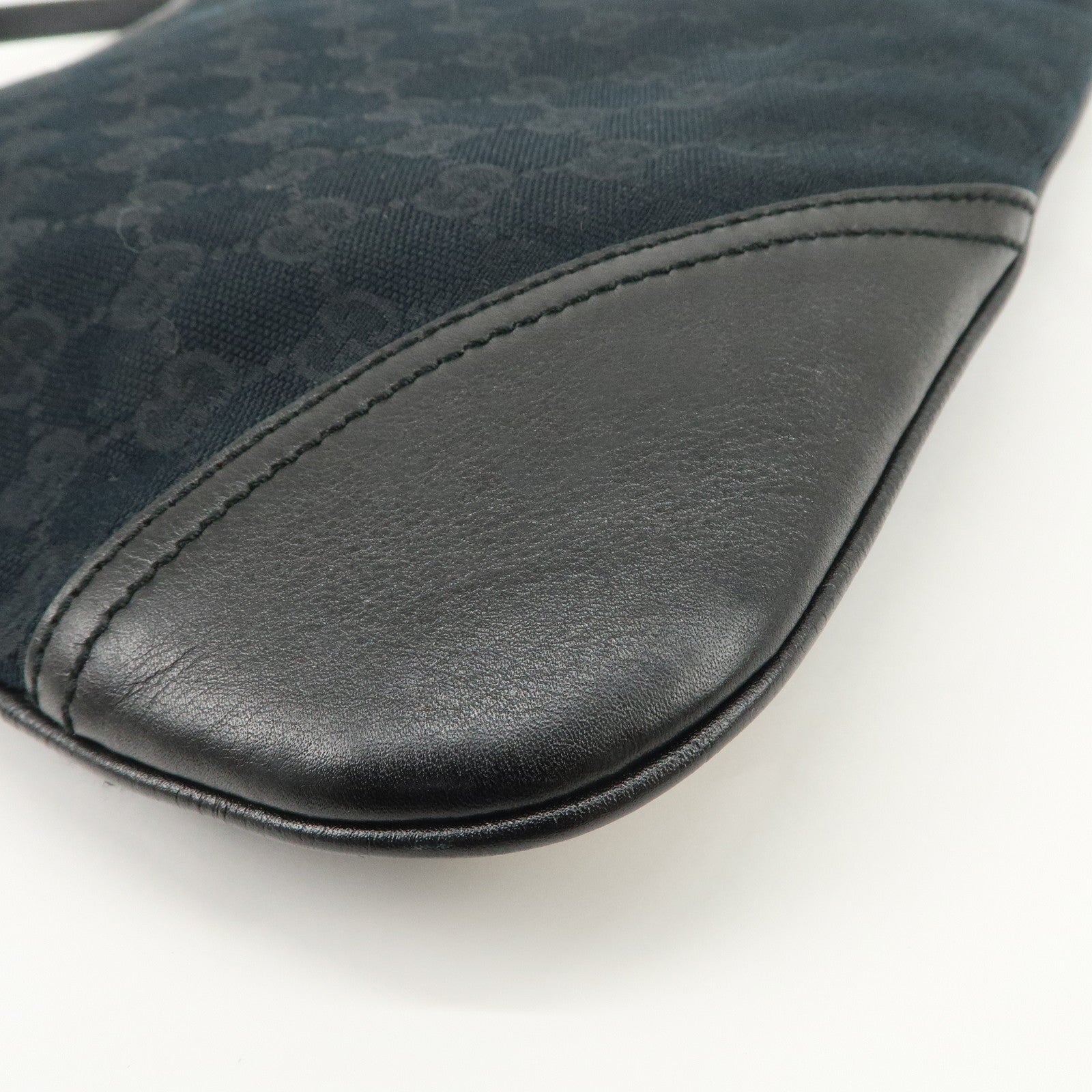 GUCCI Interlocking G GG Monogram Canvas Leather Shoulder Bag 169947