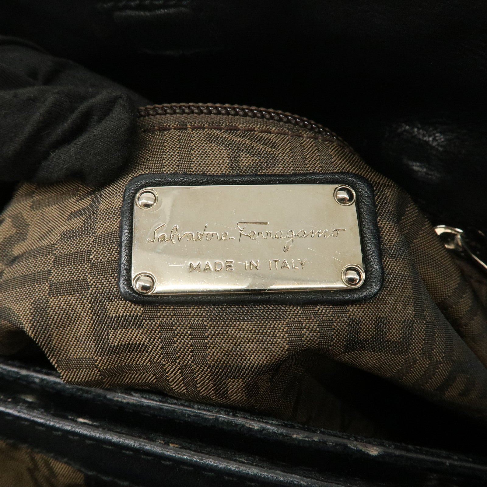 Ferragamo Gancini Leather Shoulder Bag Hand Bag Black