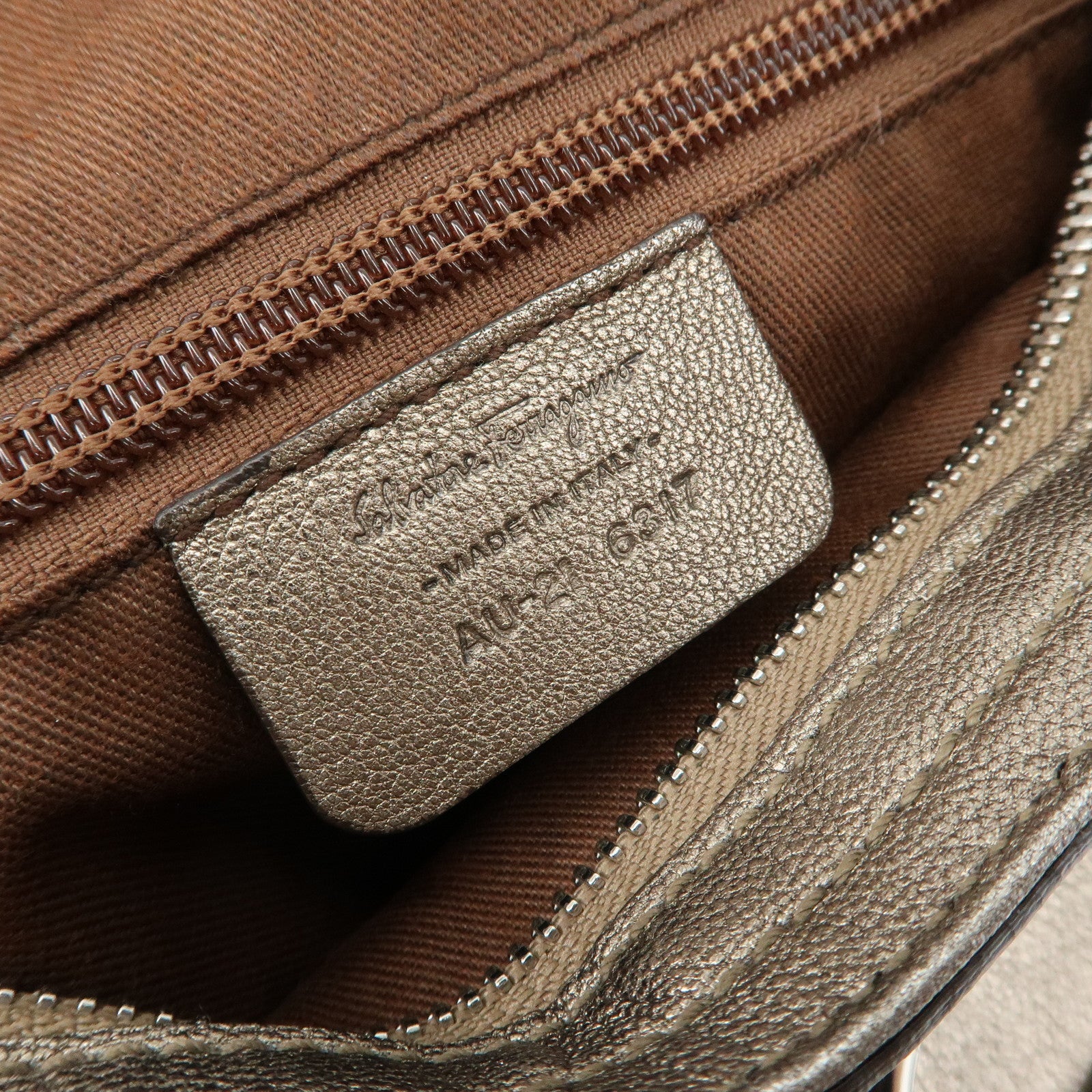 Ferragamo Gancini Leather Hand Bag Shoulder Bag Silver Gray