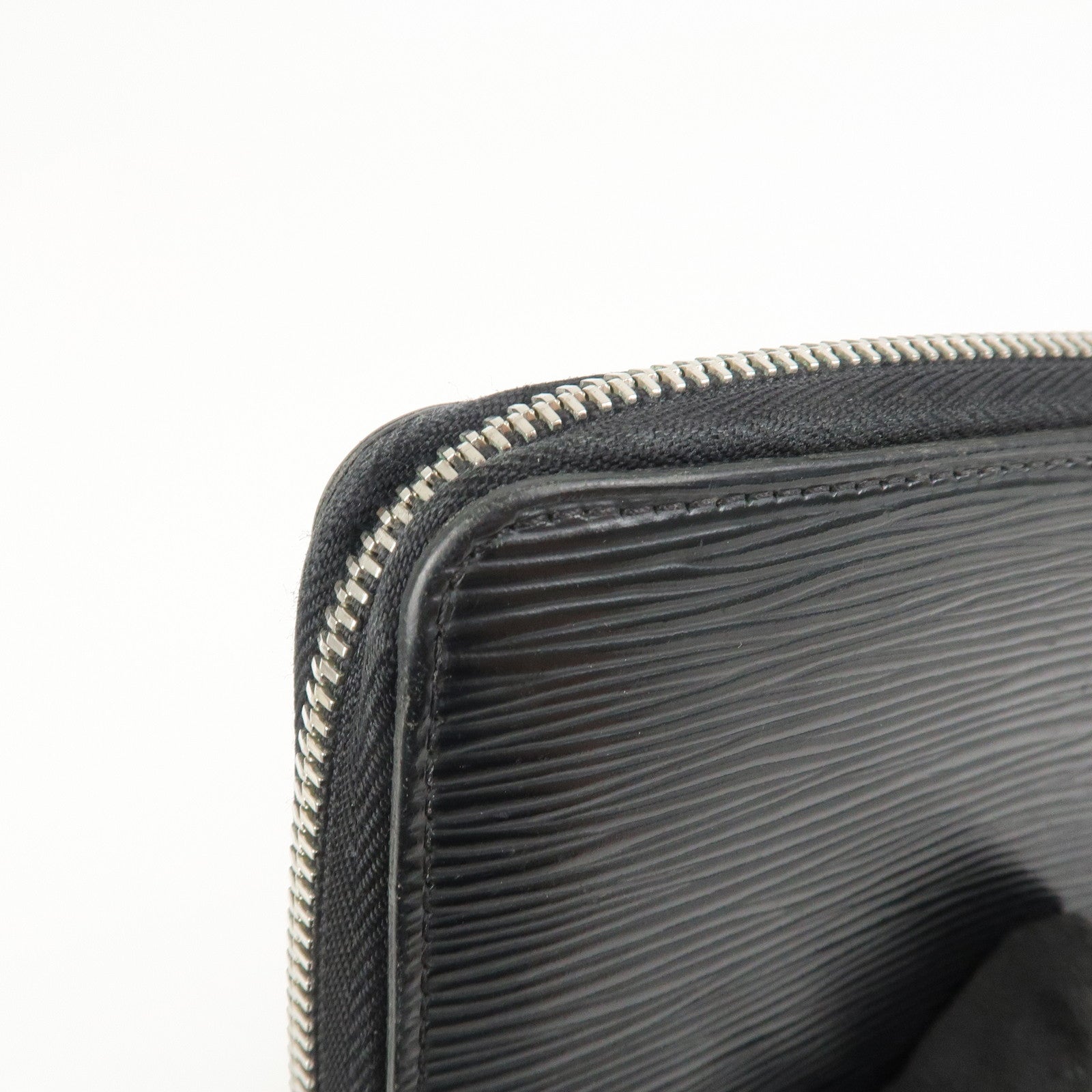 Louis Vuitton Epi Leather Zippy Long Wallet Noir Black M60072
