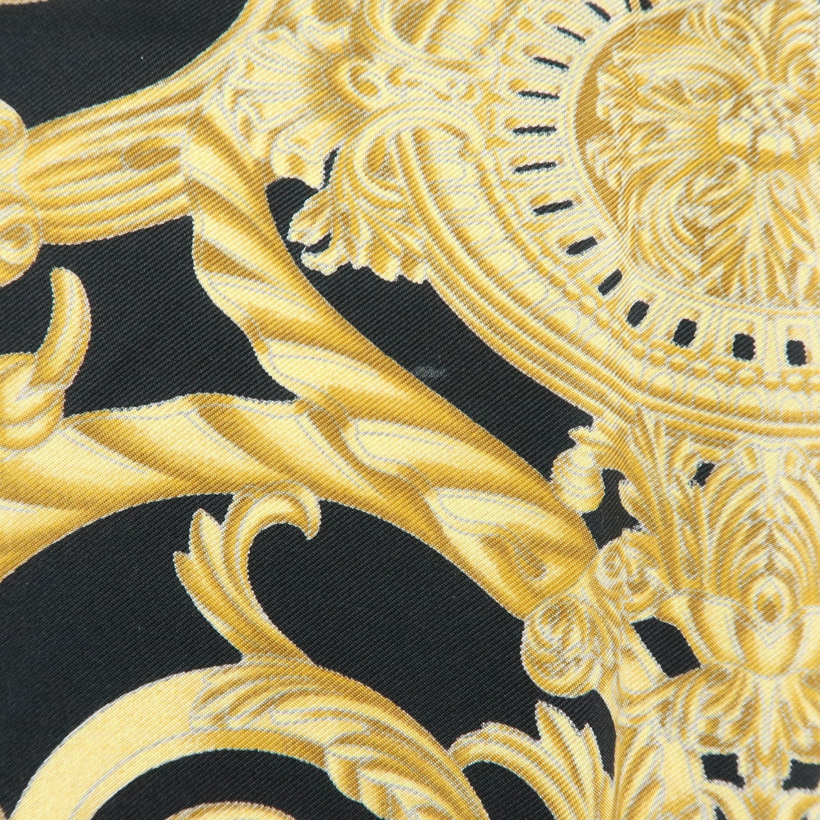 HERMES Carre 90 Silk 100% Scarf LES TUILERIES Black Gold