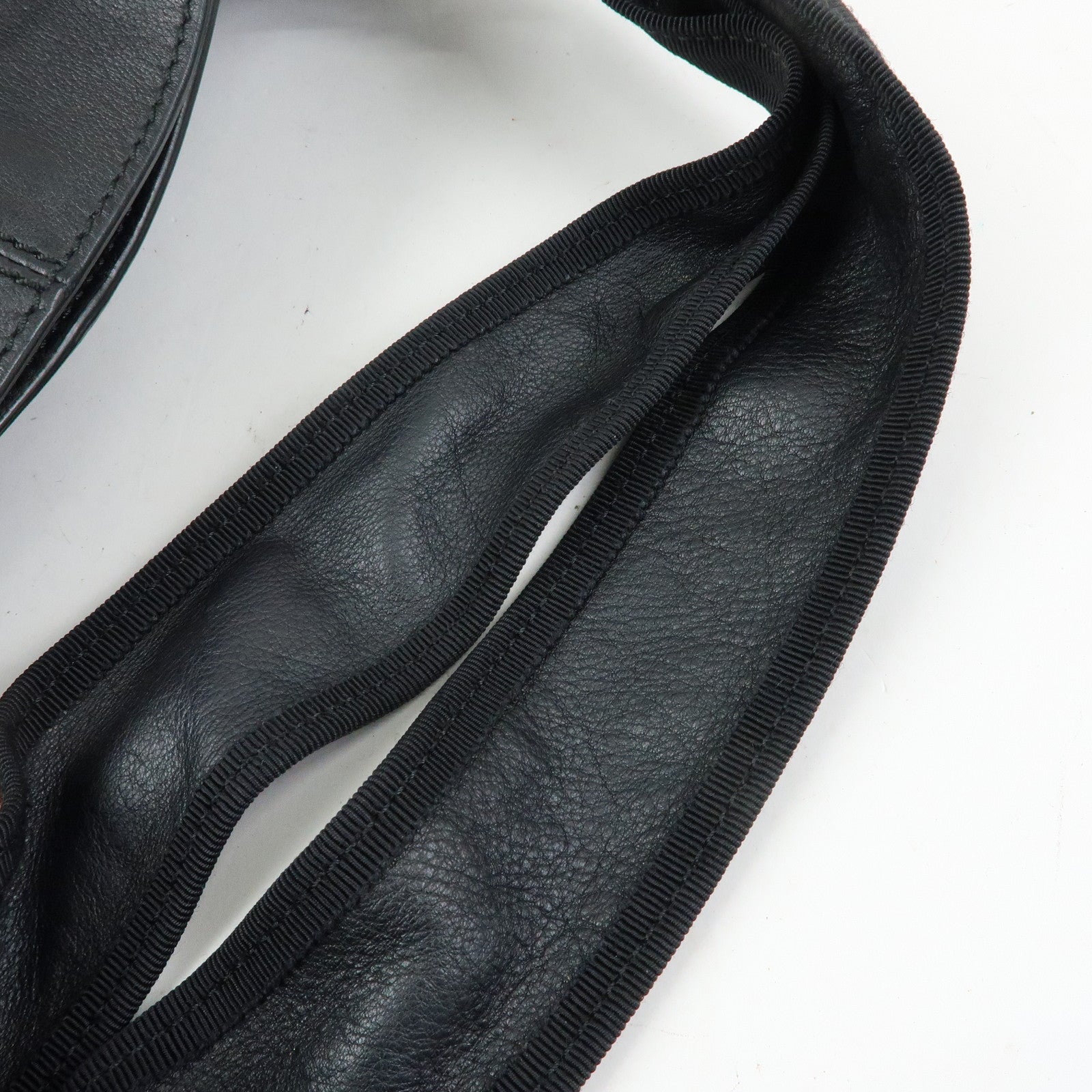 Ferragamo Vara Ribbon Leather Tote Bag Shoulder Bag Hand Bag Black