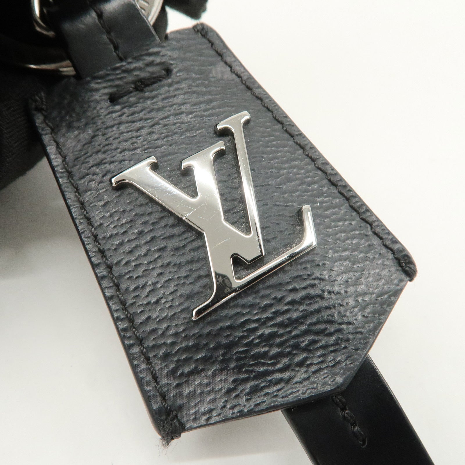 Louis Vuitton Eclips Monogram Porte Cles Key Charm Black M63620