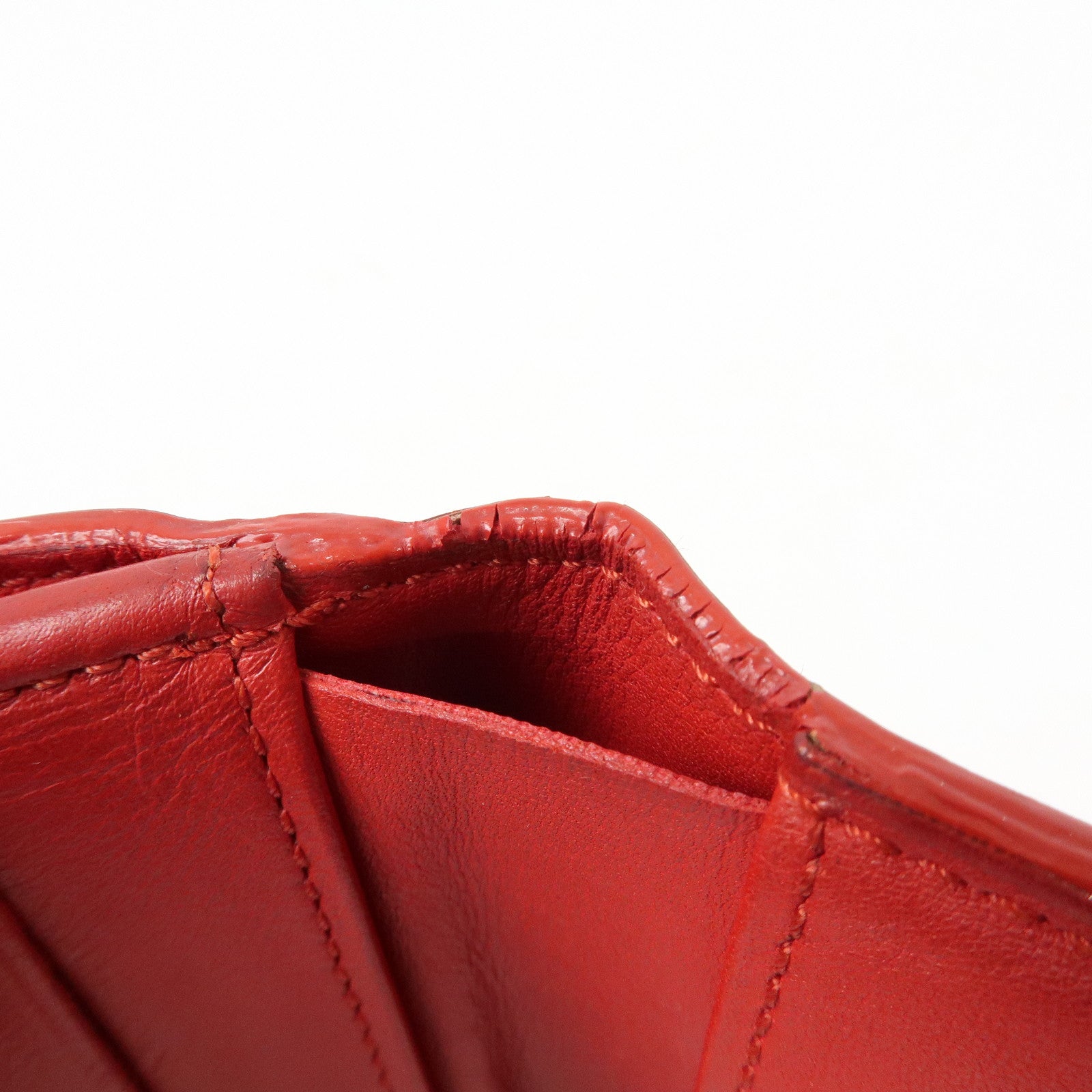 Louis Vuitton Vernis Leather Porte‑Monnaie Cartes Crédit Red M91169