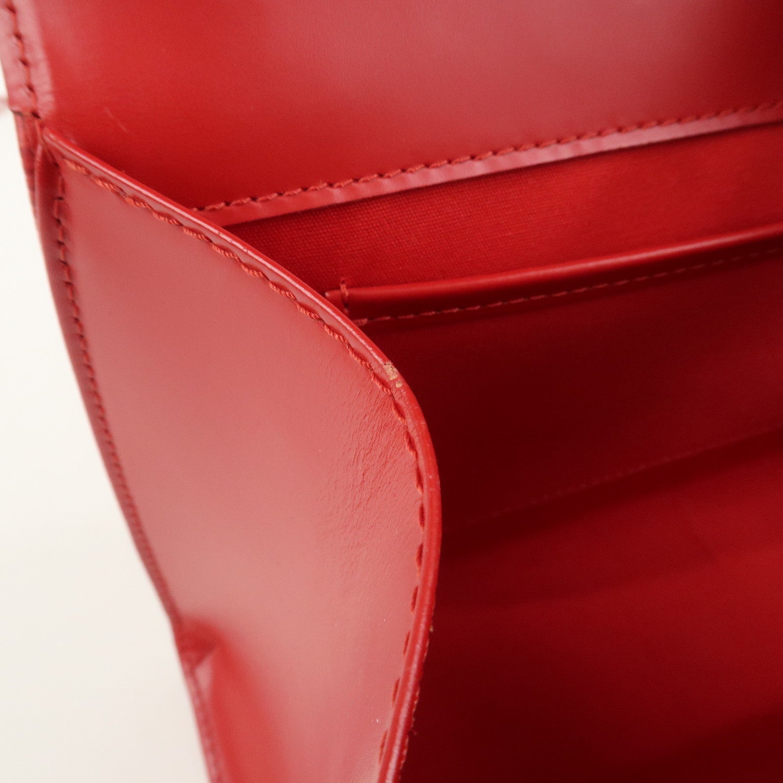 Louis Vuitton Epi Leather Dinar Shoulder Bag Rouge M5202E