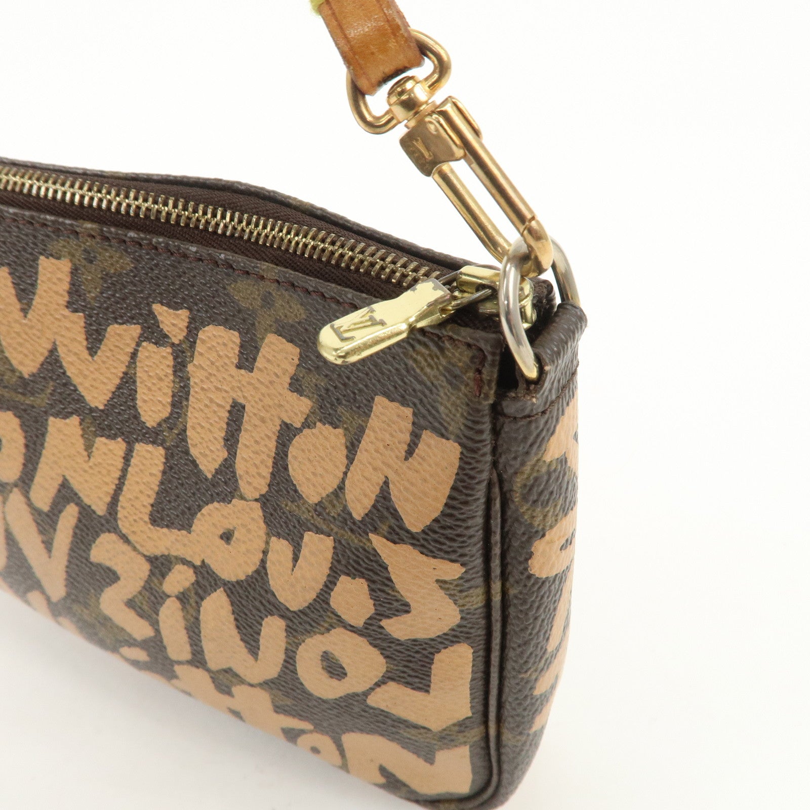 Louis Vuitton Monogram Graffiti Pochette Accessoires Peach M92193