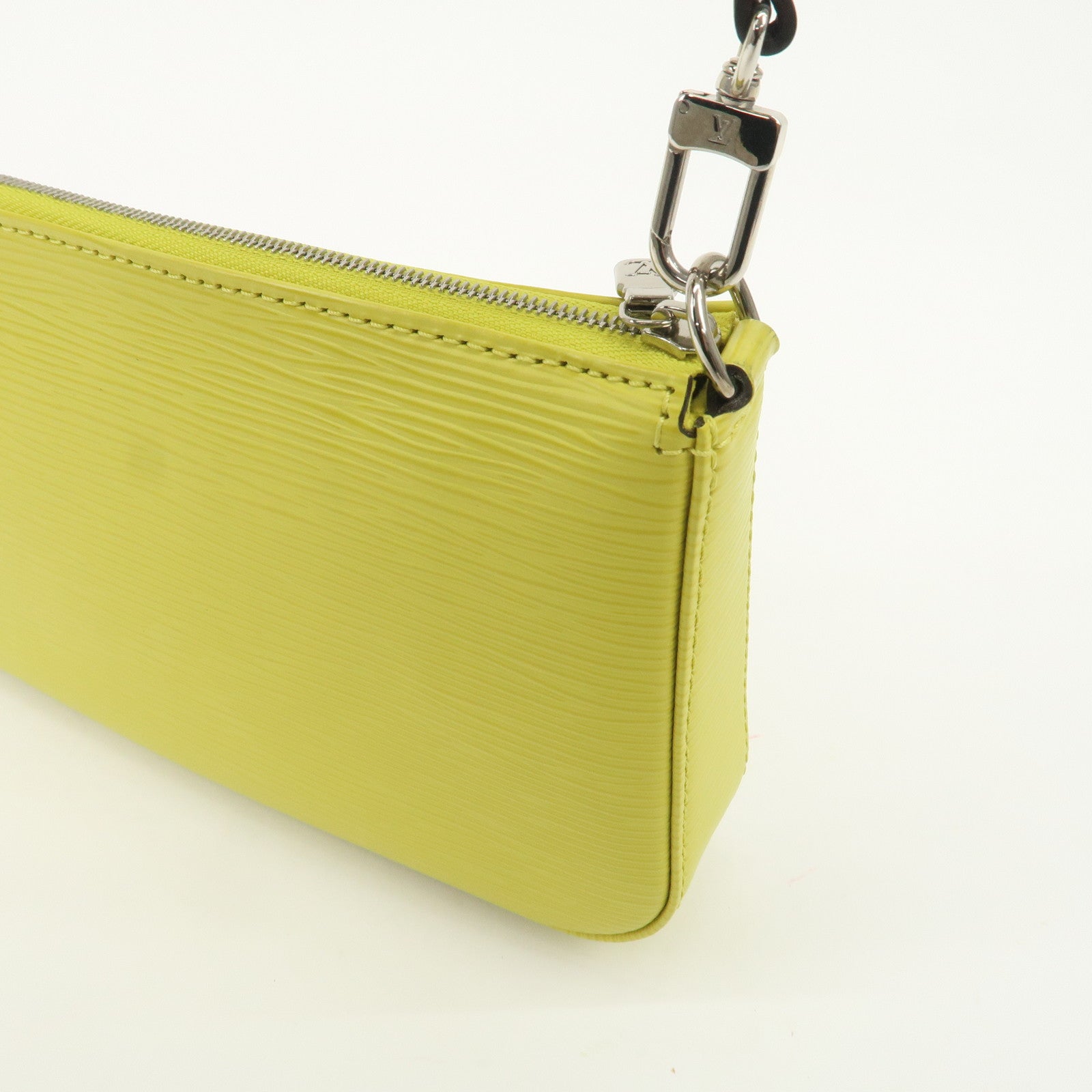 Louis Vuitton Epi Pochette Accessoires Pouch Pistache M40975