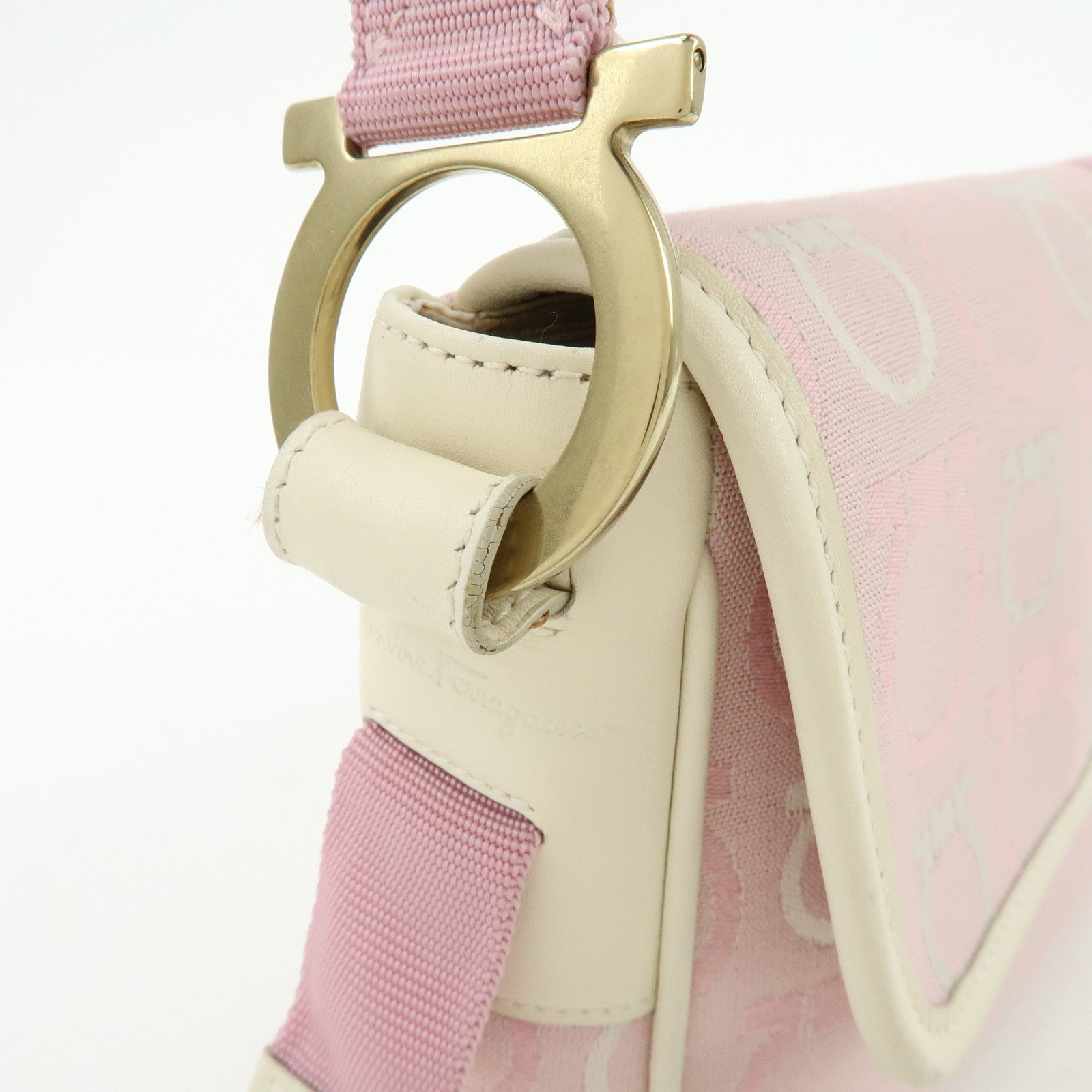 Ferragamo Gancini Canvas Leather Shoulder Bag Light Pink White