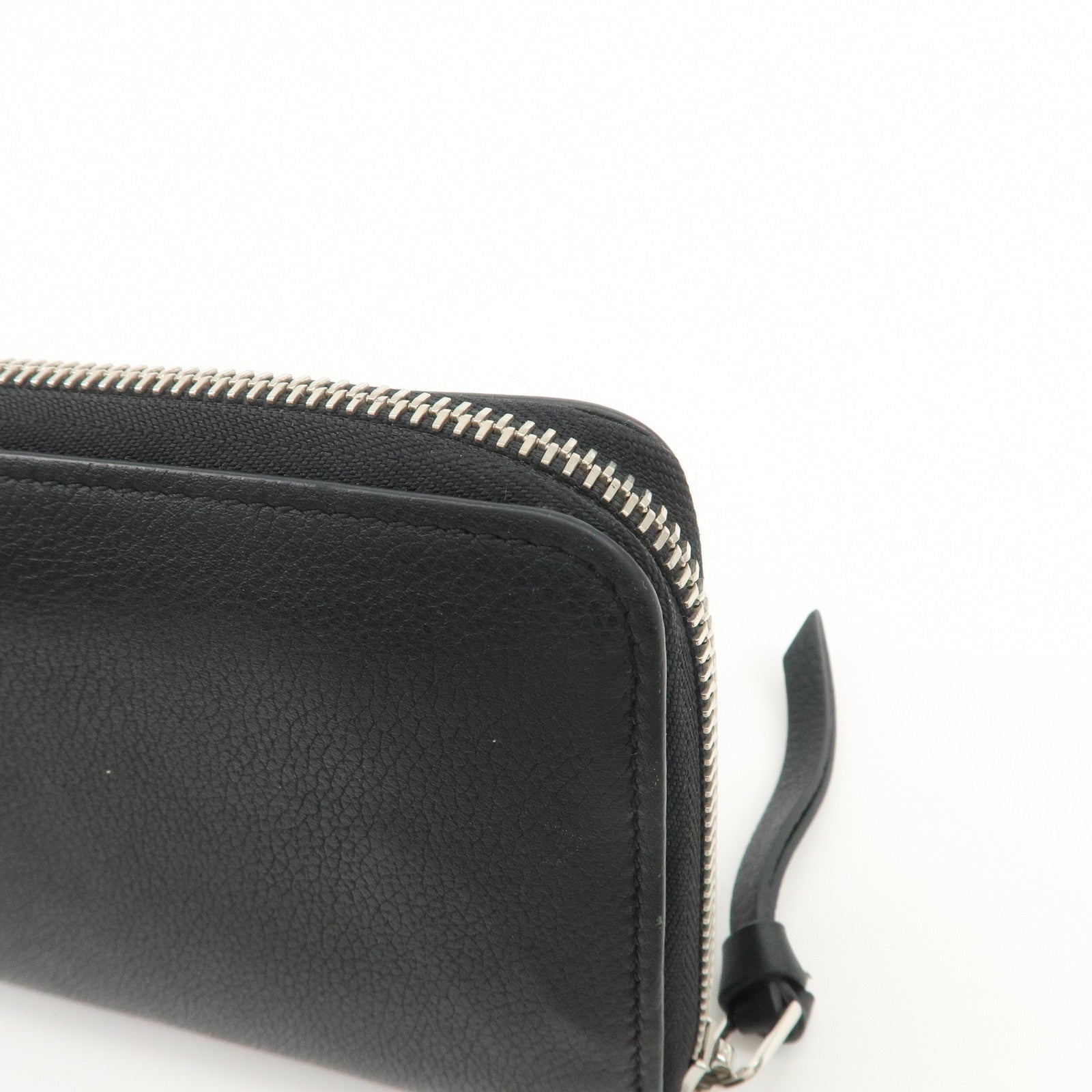 Louis Vuitton Lockme Leather Round Zippy Long Wallet Noir M62622