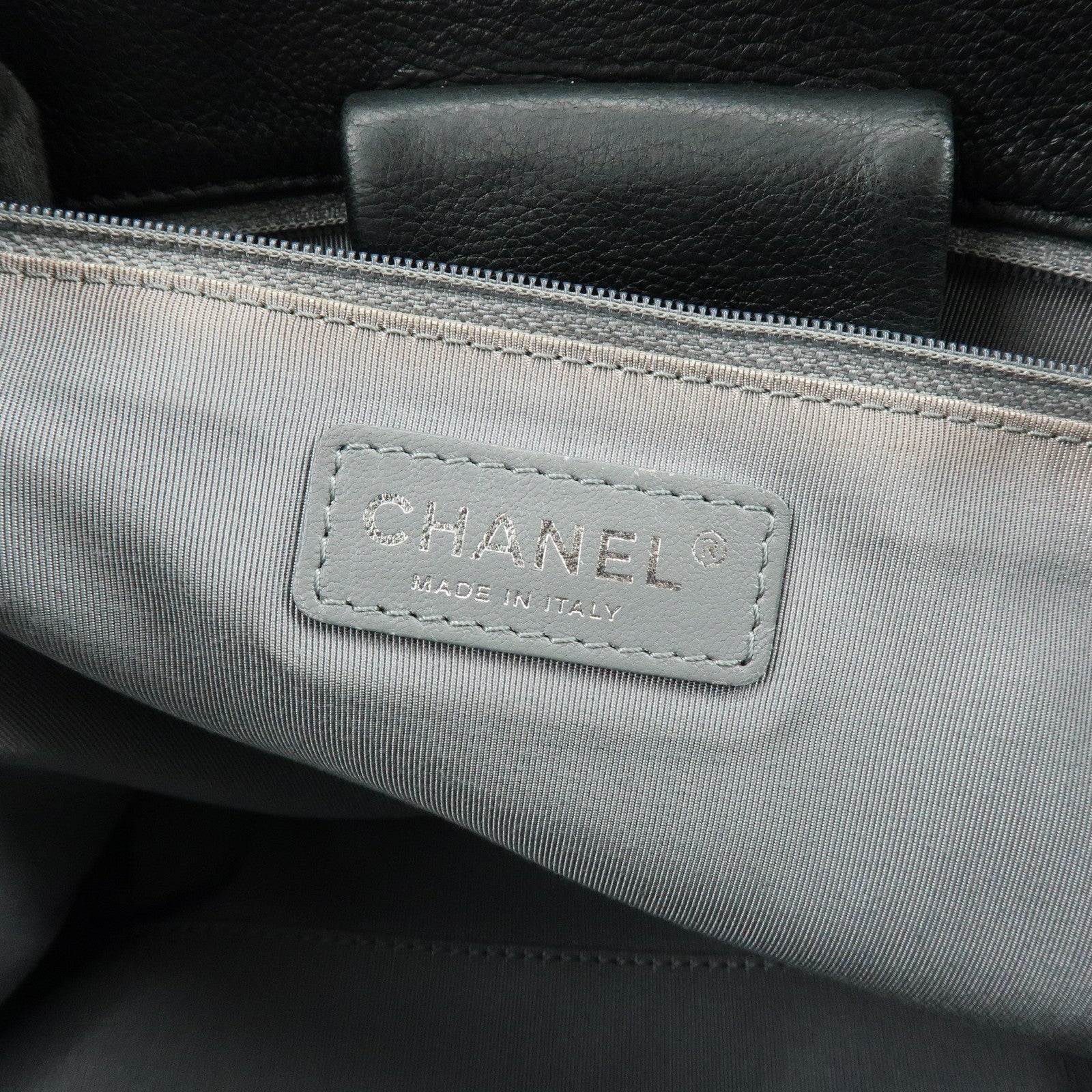 CHANEL Matelasse Leather Chain Tote Bag Shoulder Bag Black A67172