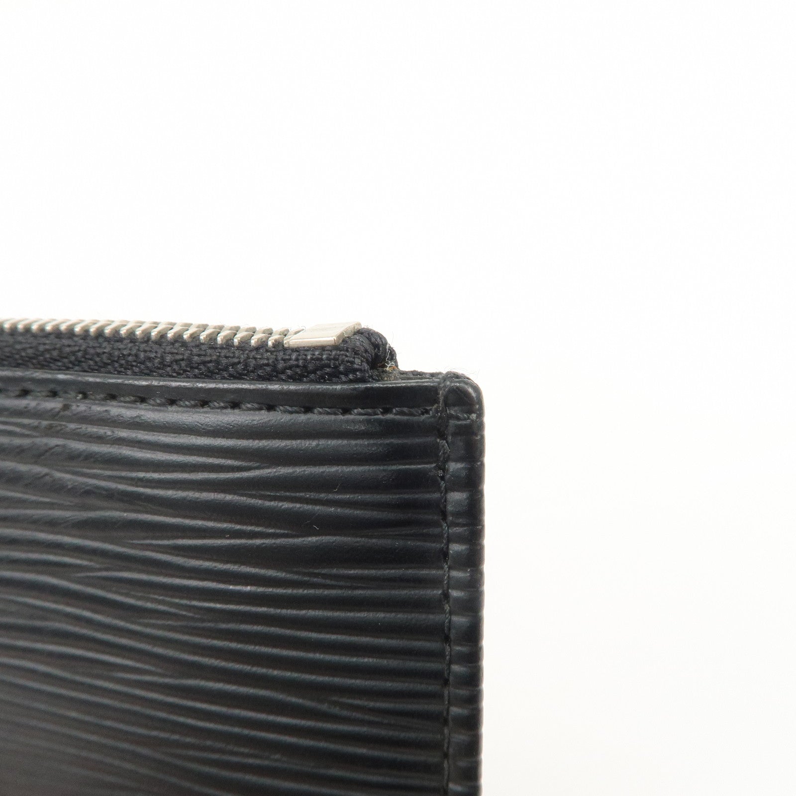 Louis Vuitton Epi Pochette Cles Coin Case Black Noir M63802