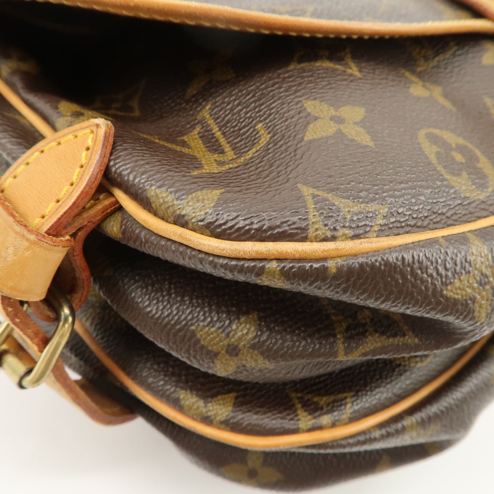Louis Vuitton Monogram Saumur 30 Shoulder Bag Brown M42256
